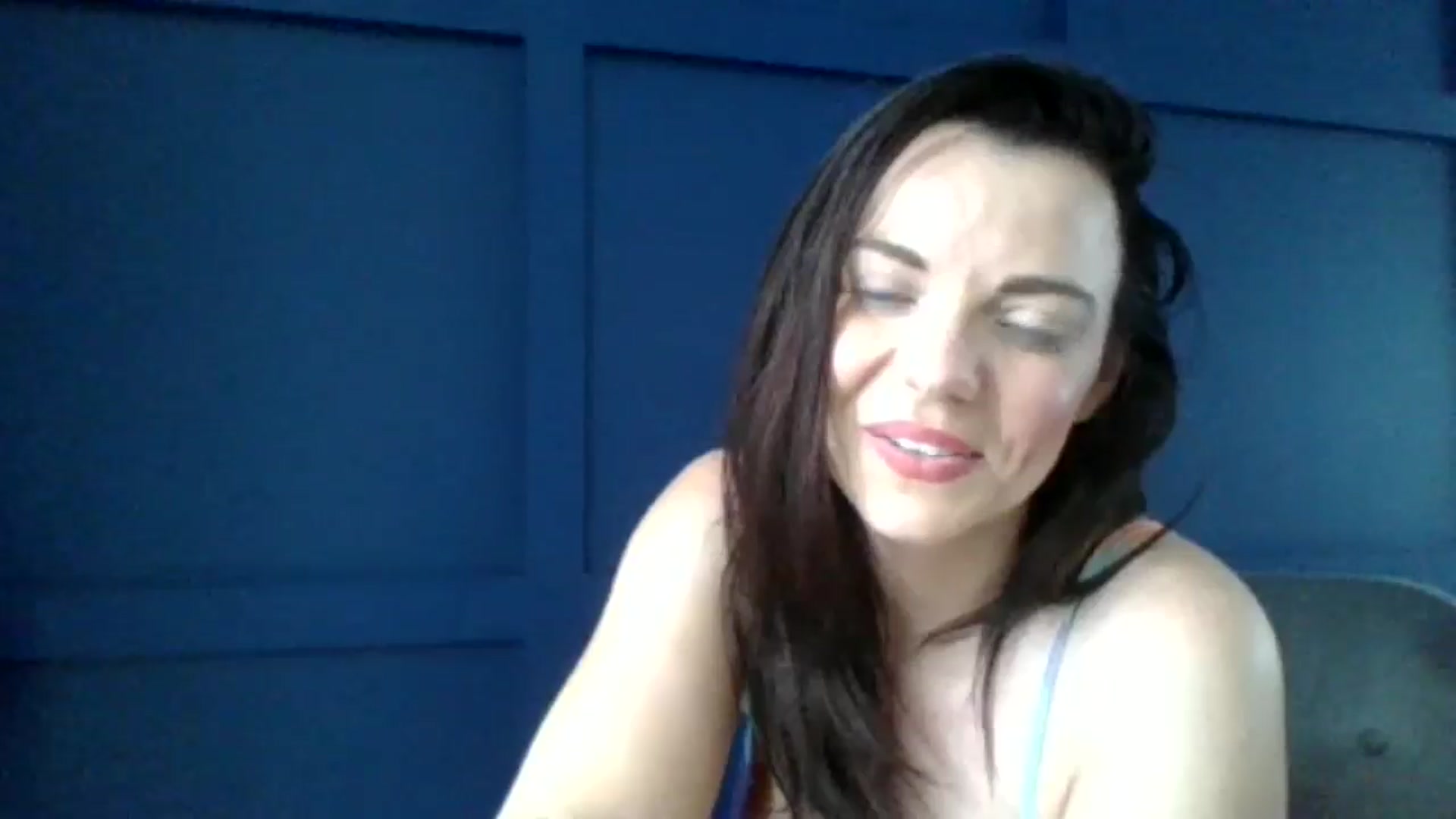 Gallery image thumbnail from innocentSamx's myfreecams stream on, 08/14/2024, 14:36 image 14 of 20