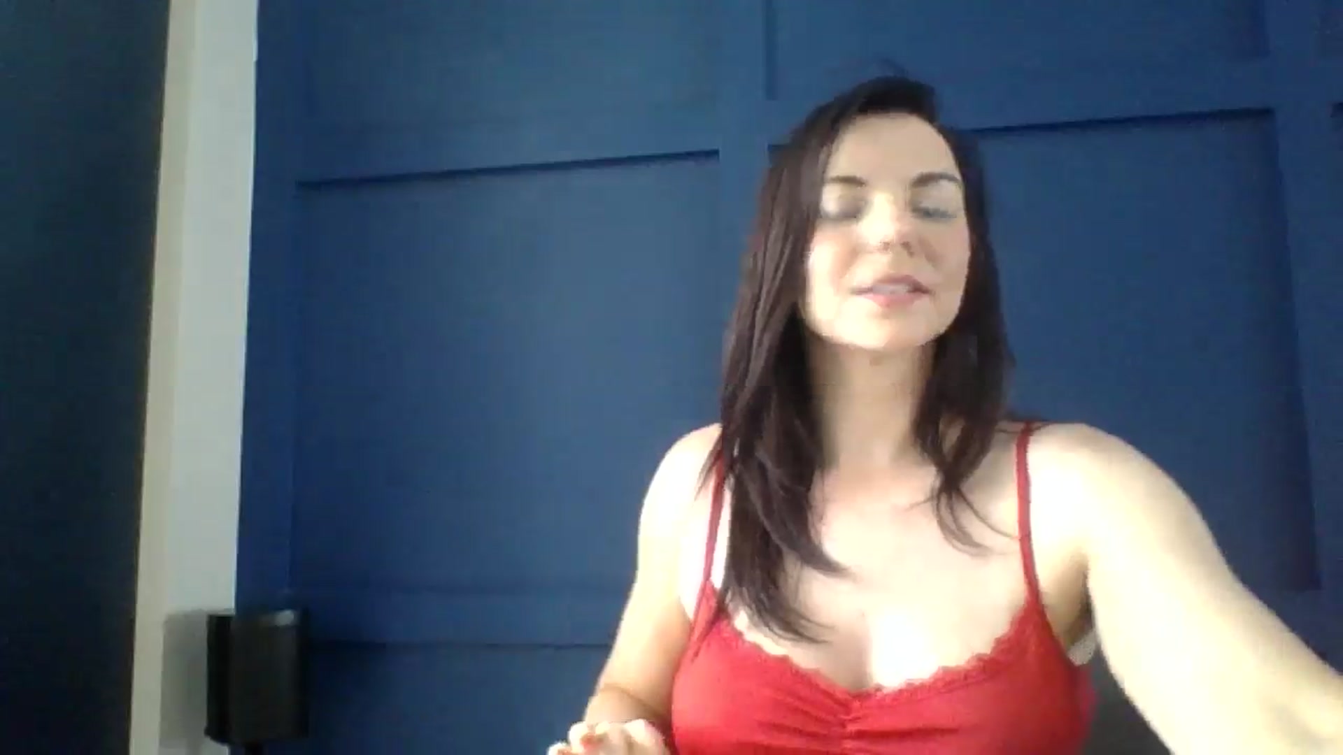 Gallery image thumbnail from innocentSamx's myfreecams stream on, 08/14/2024, 15:19 image 17 of 20