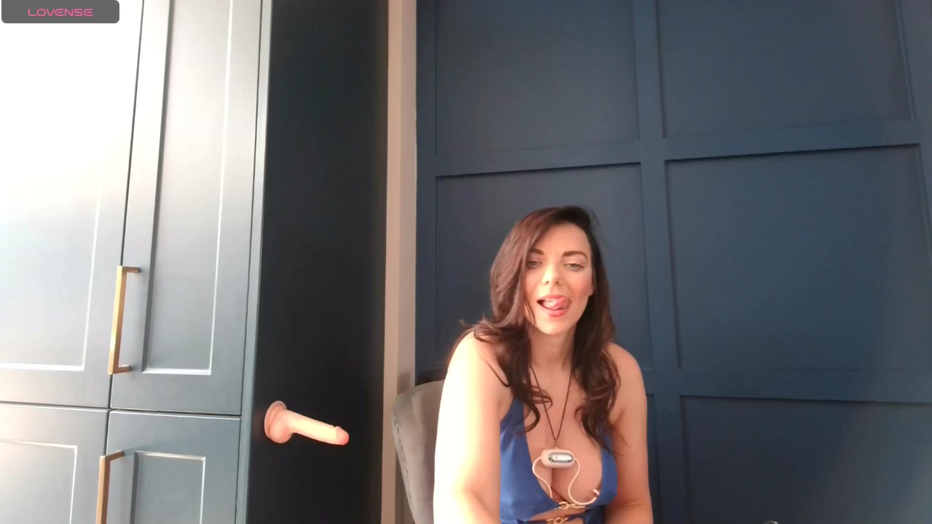Gallery image thumbnail from innocentSamx's myfreecams stream on, 08/16/2024, 15:27 image 3 of 20