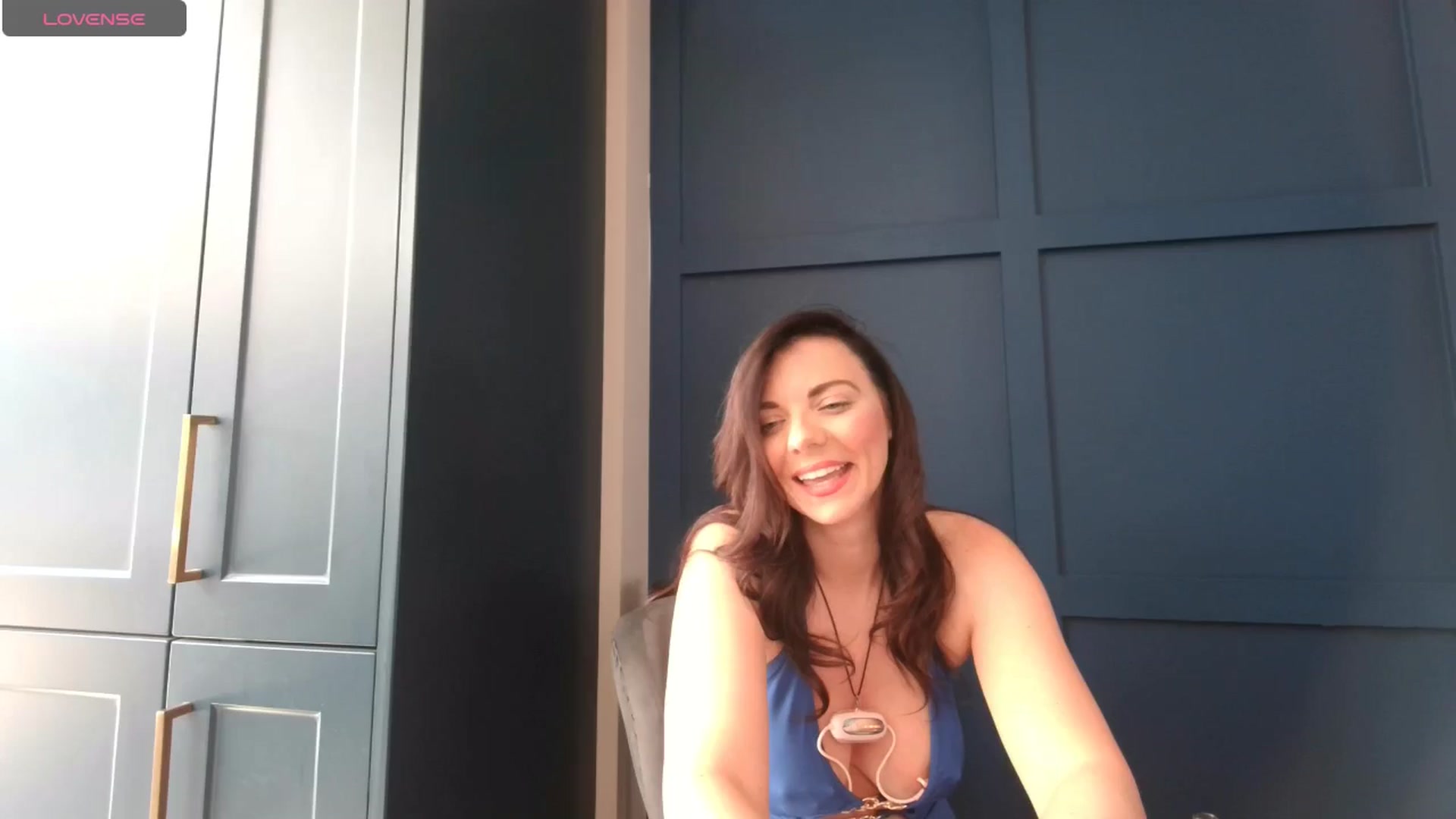 Gallery image thumbnail from innocentSamx's myfreecams stream on, 08/16/2024, 15:27 image 2 of 20