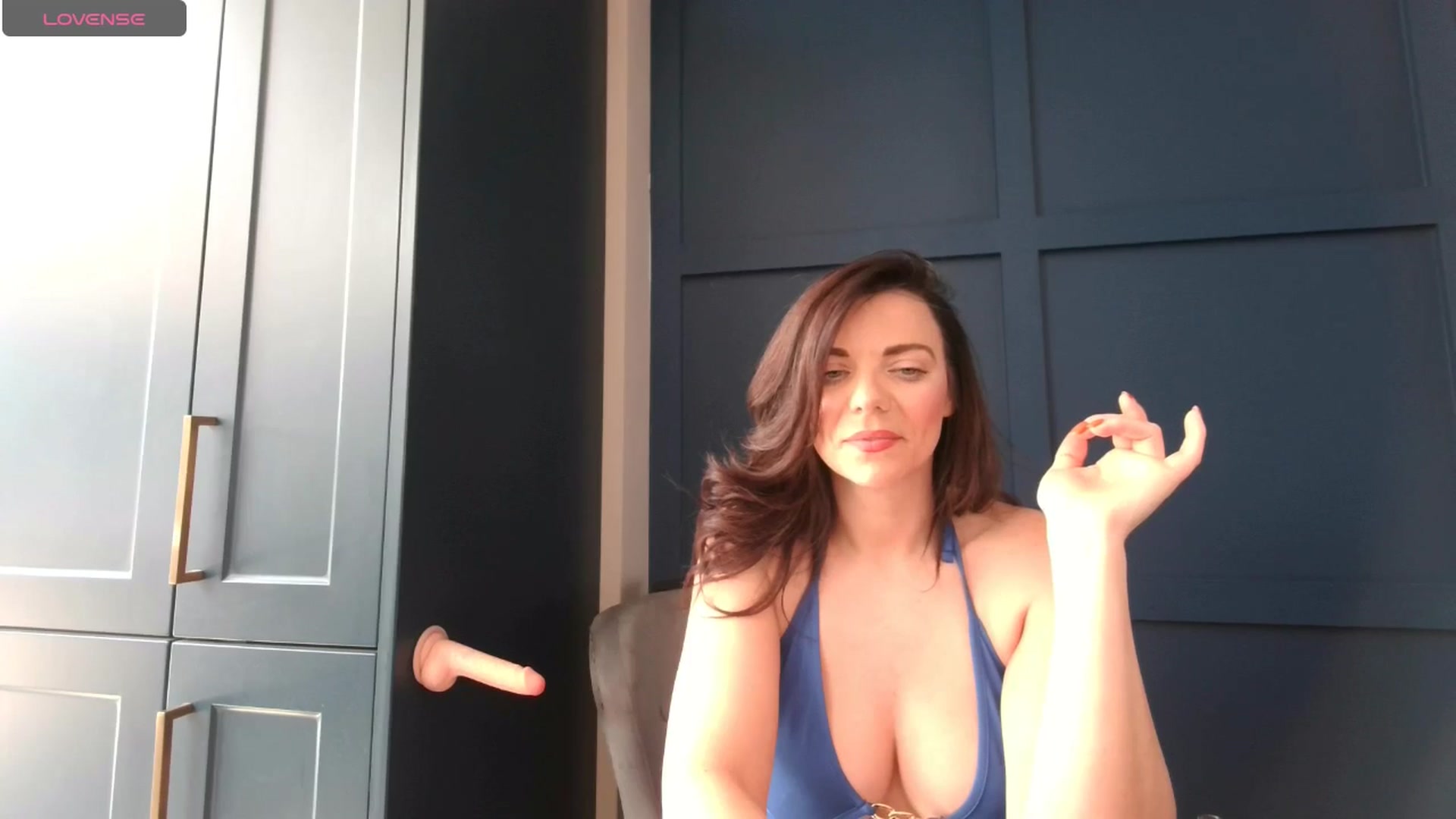 Gallery image thumbnail from innocentSamx's myfreecams stream on, 08/16/2024, 15:27 image 6 of 20