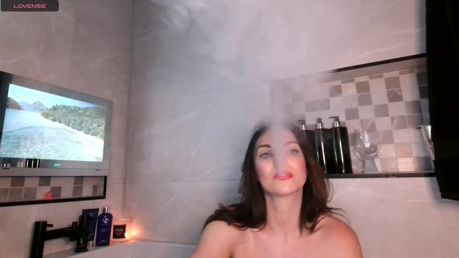 Gallery image thumbnail from innocentSamx's myfreecams stream on, 08/16/2024, 20:05 image 14 of 20