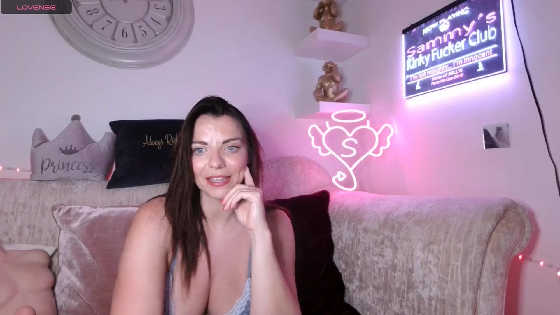 Gallery image thumbnail from innocentSamx's myfreecams stream on, 09/03/2024, 20:29 image 10 of 20