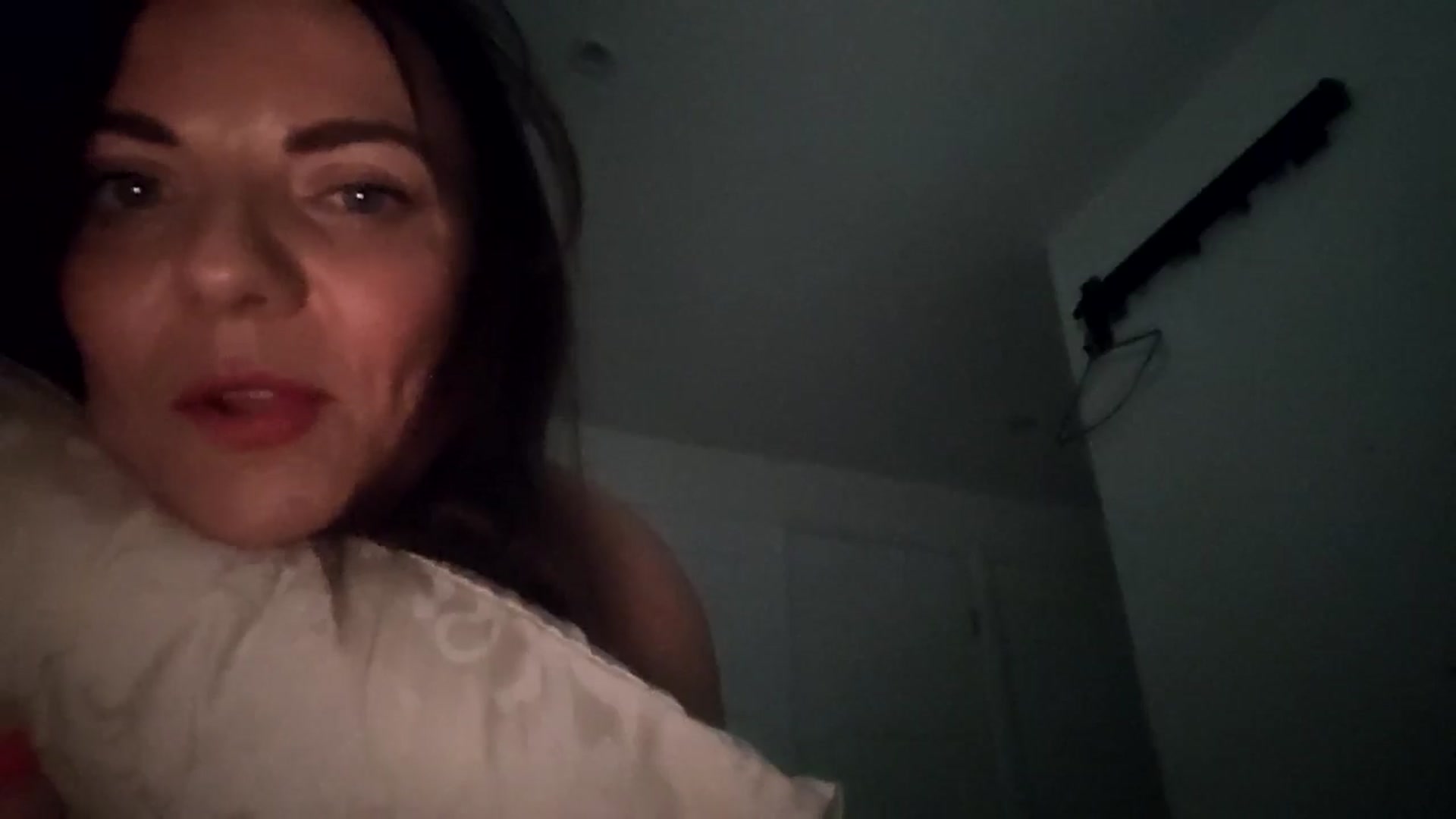 Gallery image thumbnail from innocentSamx's myfreecams stream on, 09/04/2024, 13:40 image 13 of 20