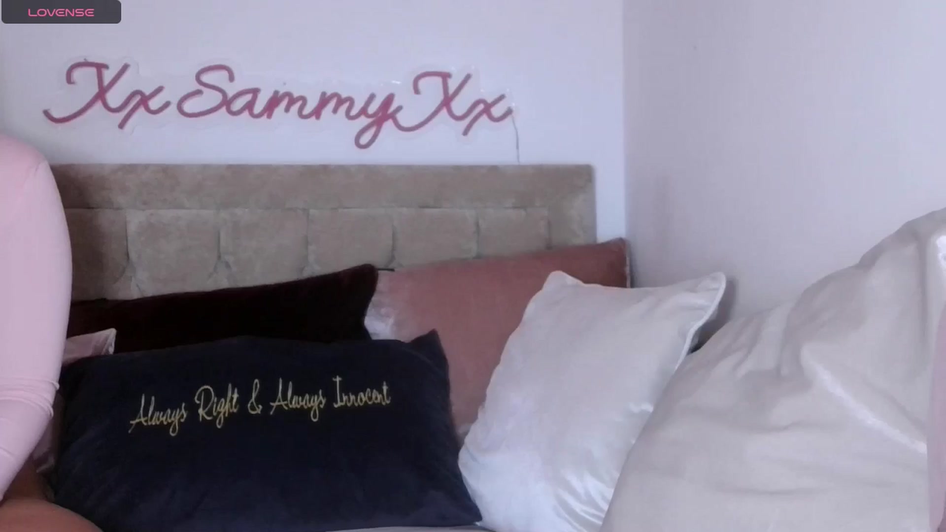 Gallery image thumbnail from innocentSamx's myfreecams stream on, 09/04/2024, 21:16 image 9 of 20