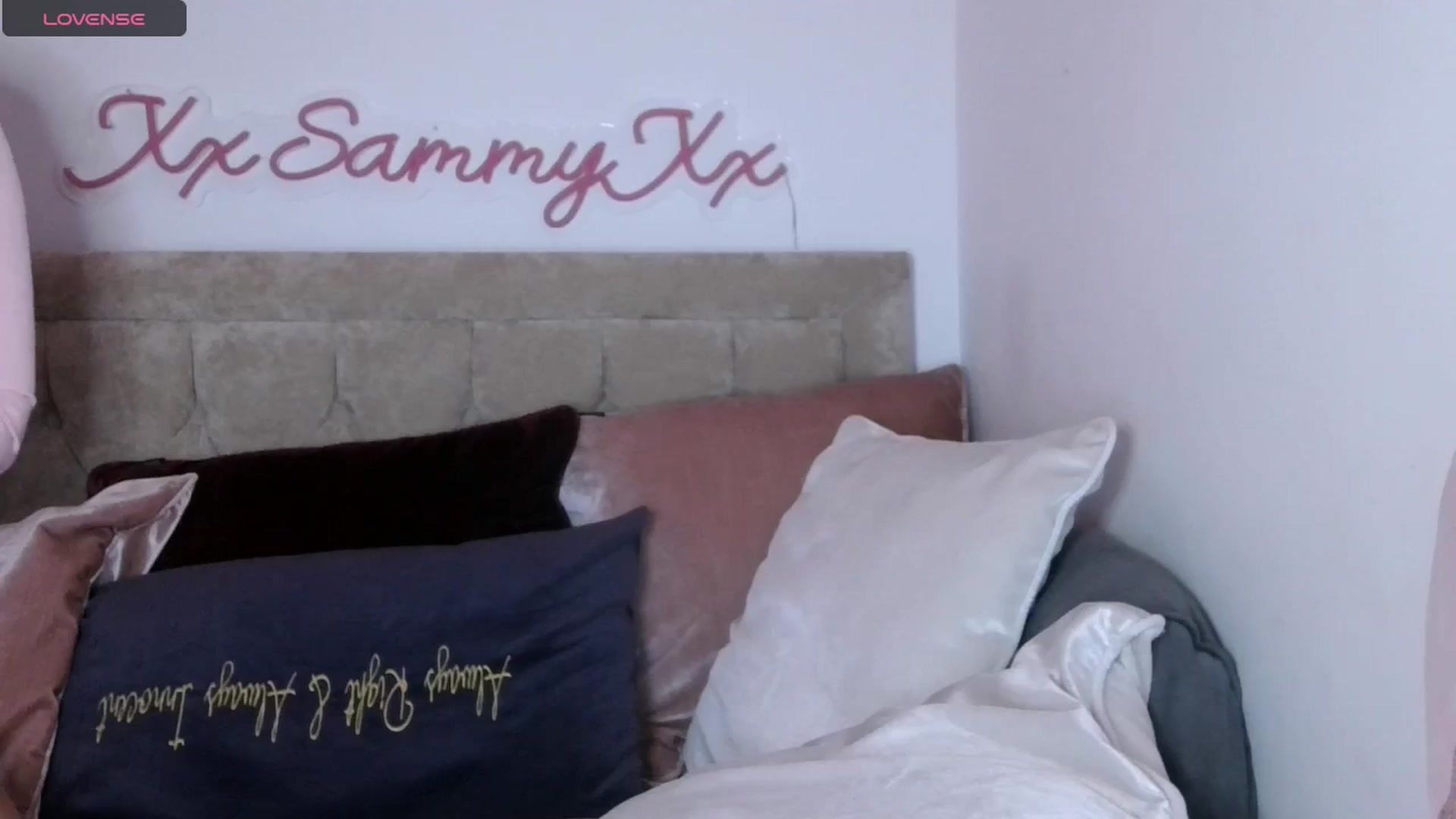 Gallery image thumbnail from innocentSamx's myfreecams stream on, 09/04/2024, 21:16 image 4 of 20