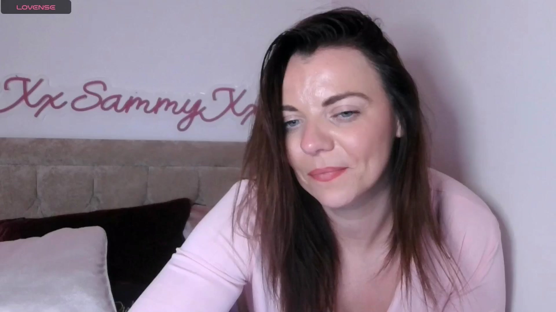 Gallery image thumbnail from innocentSamx's myfreecams stream on, 09/04/2024, 22:03 image 7 of 20