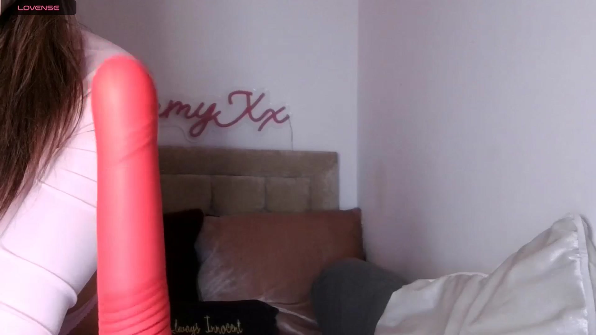 Gallery image thumbnail from innocentSamx's myfreecams stream on, 09/04/2024, 22:03 image 16 of 20