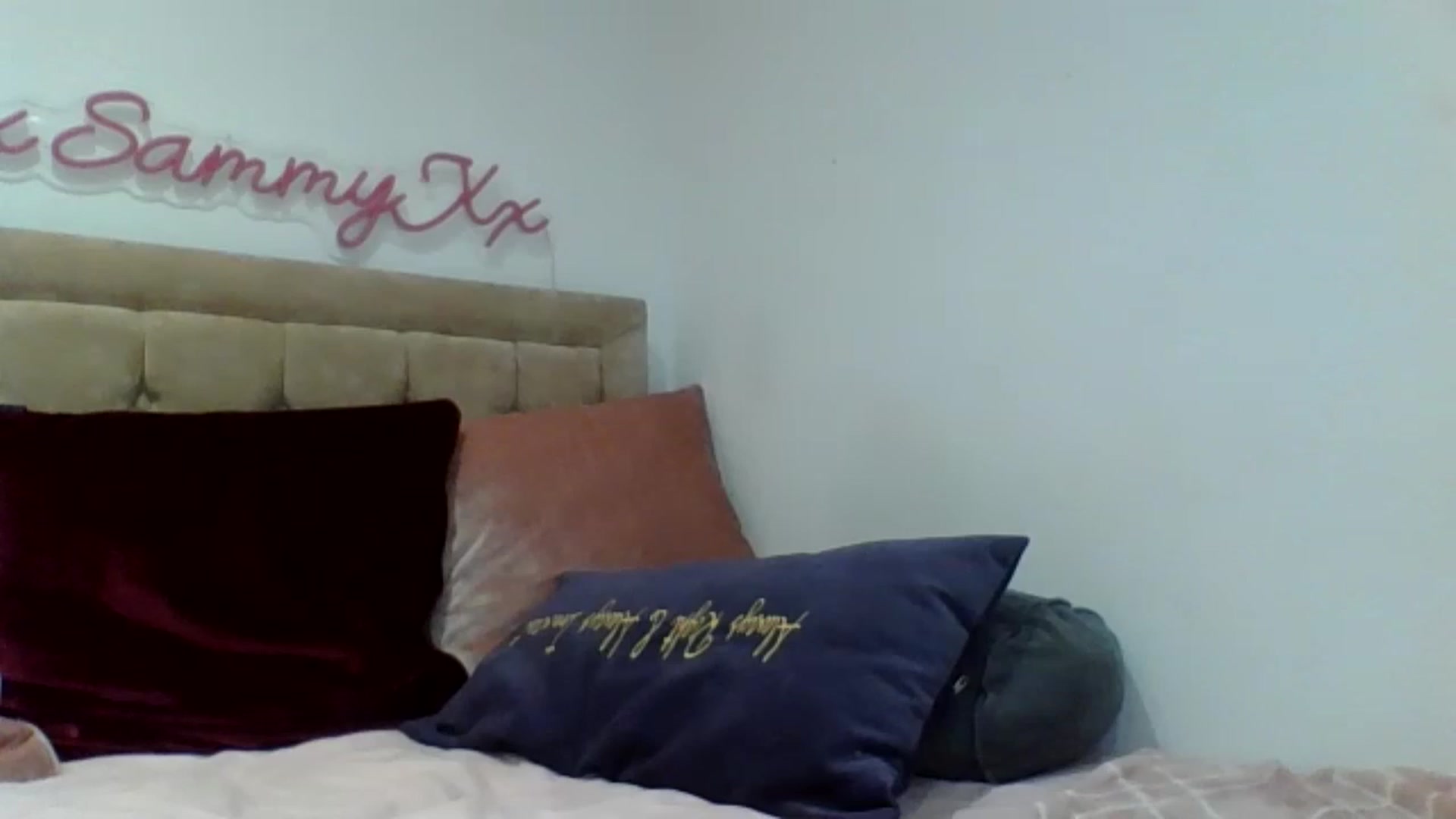 Gallery image thumbnail from innocentSamx's myfreecams stream on, 09/12/2024, 16:12 image 19 of 20