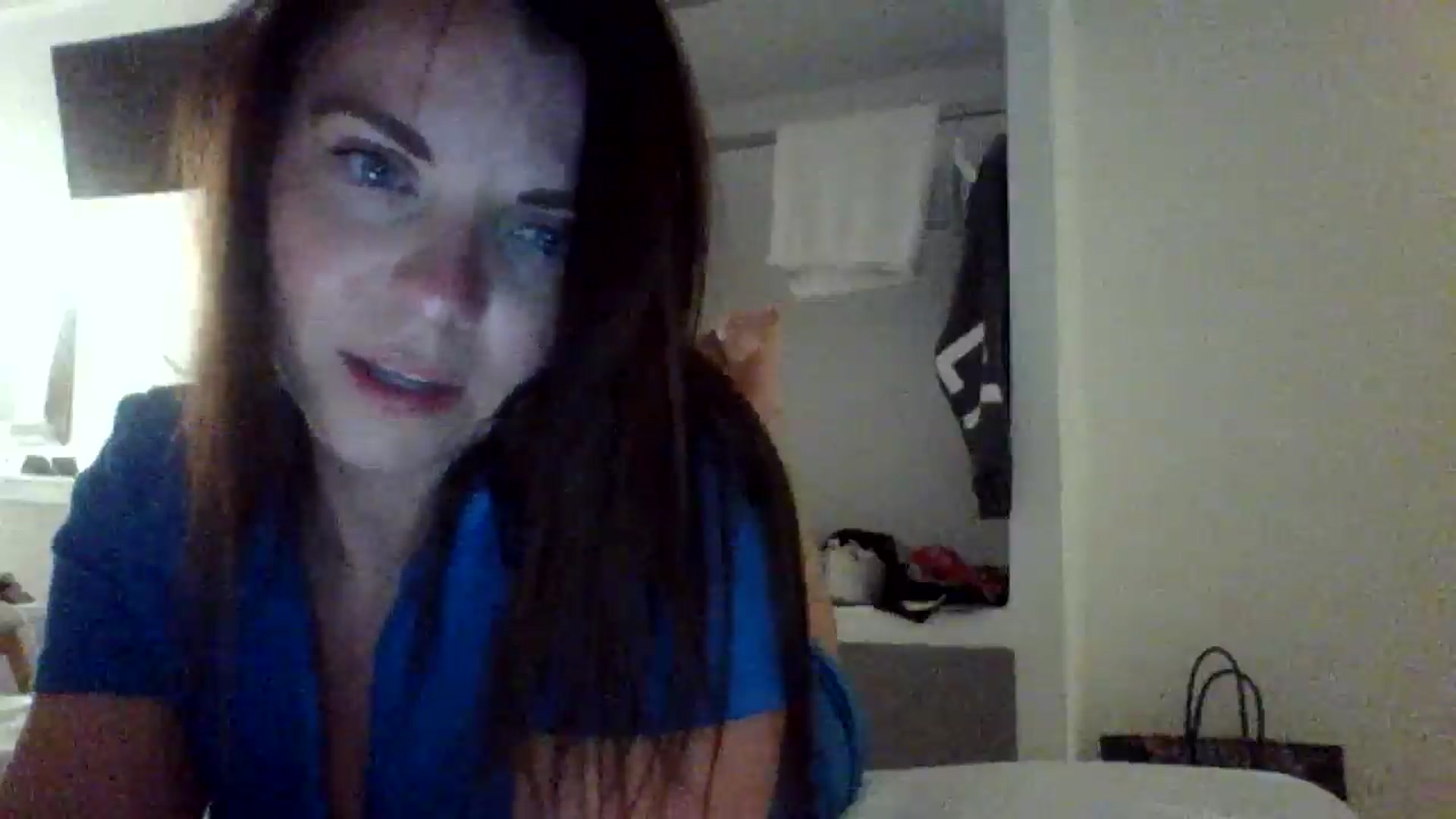 Gallery image thumbnail from innocentSamx's myfreecams stream on, 09/24/2024, 21:52 image 2 of 20