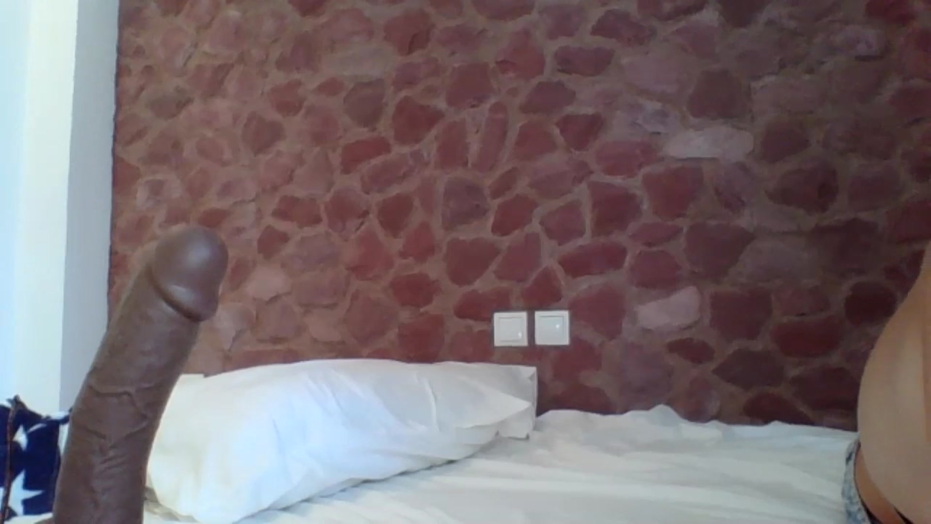 Gallery image thumbnail from innocentSamx's myfreecams stream on, 09/28/2024, 13:25 image 13 of 20