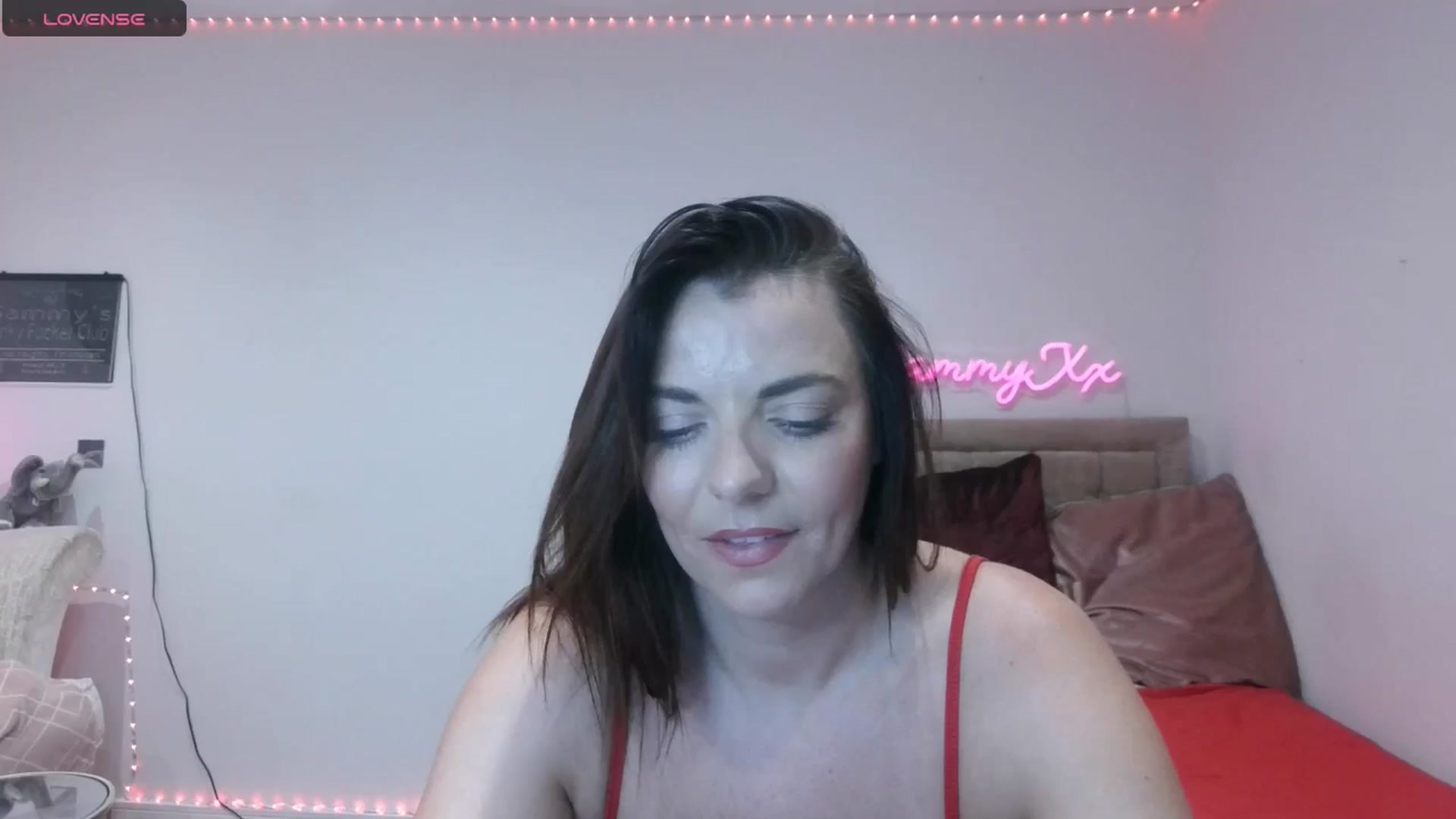 Gallery image thumbnail from innocentSamx's myfreecams stream on, 10/16/2024, 17:03 image 19 of 20