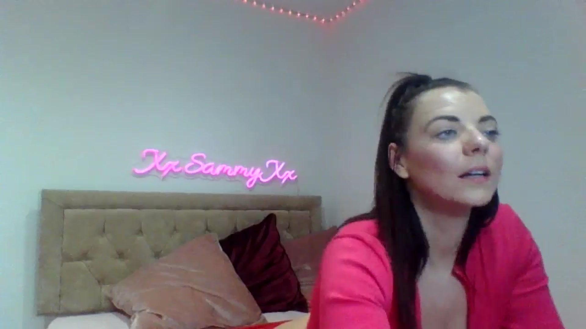 Gallery image thumbnail from innocentSamx's myfreecams stream on, 10/23/2024, 15:22 image 8 of 20