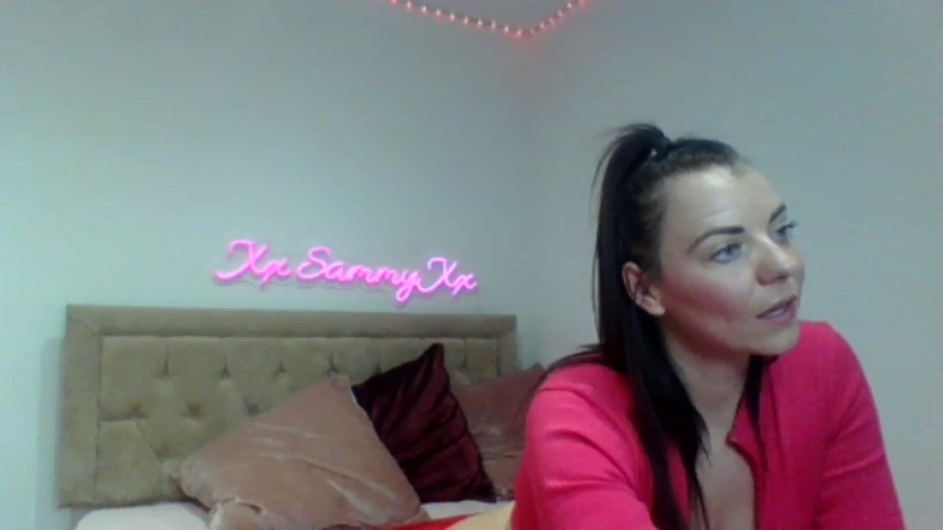 Gallery image thumbnail from innocentSamx's myfreecams stream on, 10/23/2024, 15:22 image 10 of 20