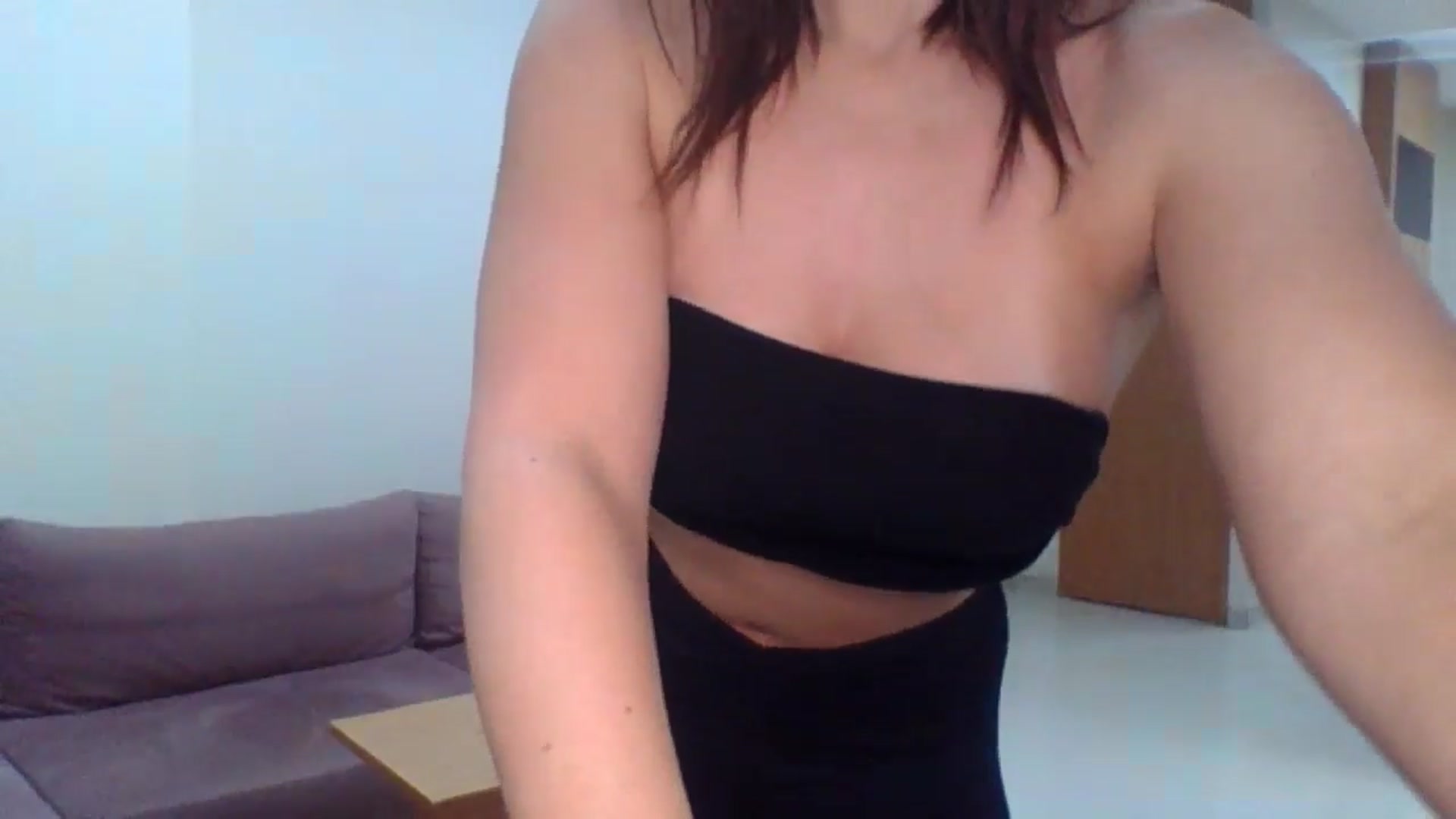 Gallery image thumbnail from innocentSamx's myfreecams stream on, 10/31/2024, 13:49 image 19 of 20