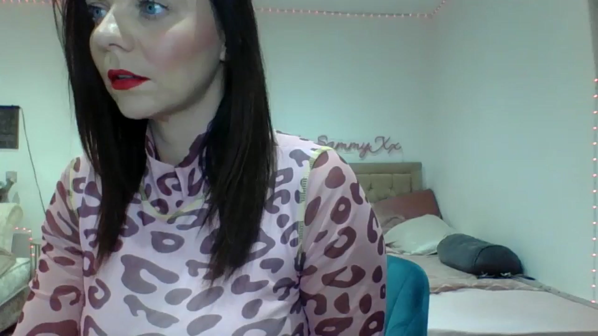 Gallery image thumbnail from innocentSamx's myfreecams stream on, 11/15/2024, 21:37 image 1 of 20