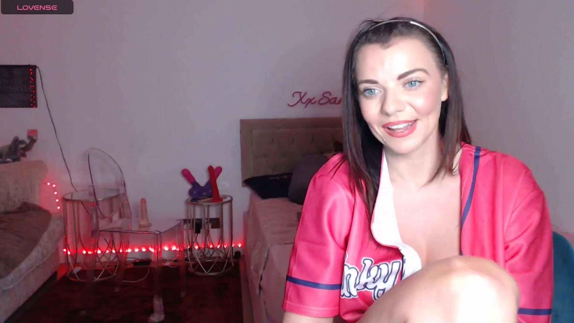 Gallery image thumbnail from innocentSamx's myfreecams stream on, 11/16/2024, 14:23 image 4 of 20
