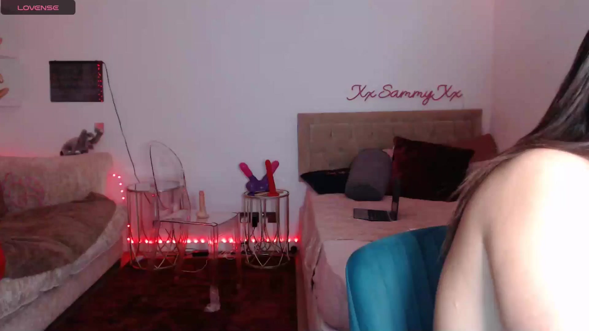 Gallery image thumbnail from innocentSamx's myfreecams stream on, 11/16/2024, 14:38 image 10 of 20