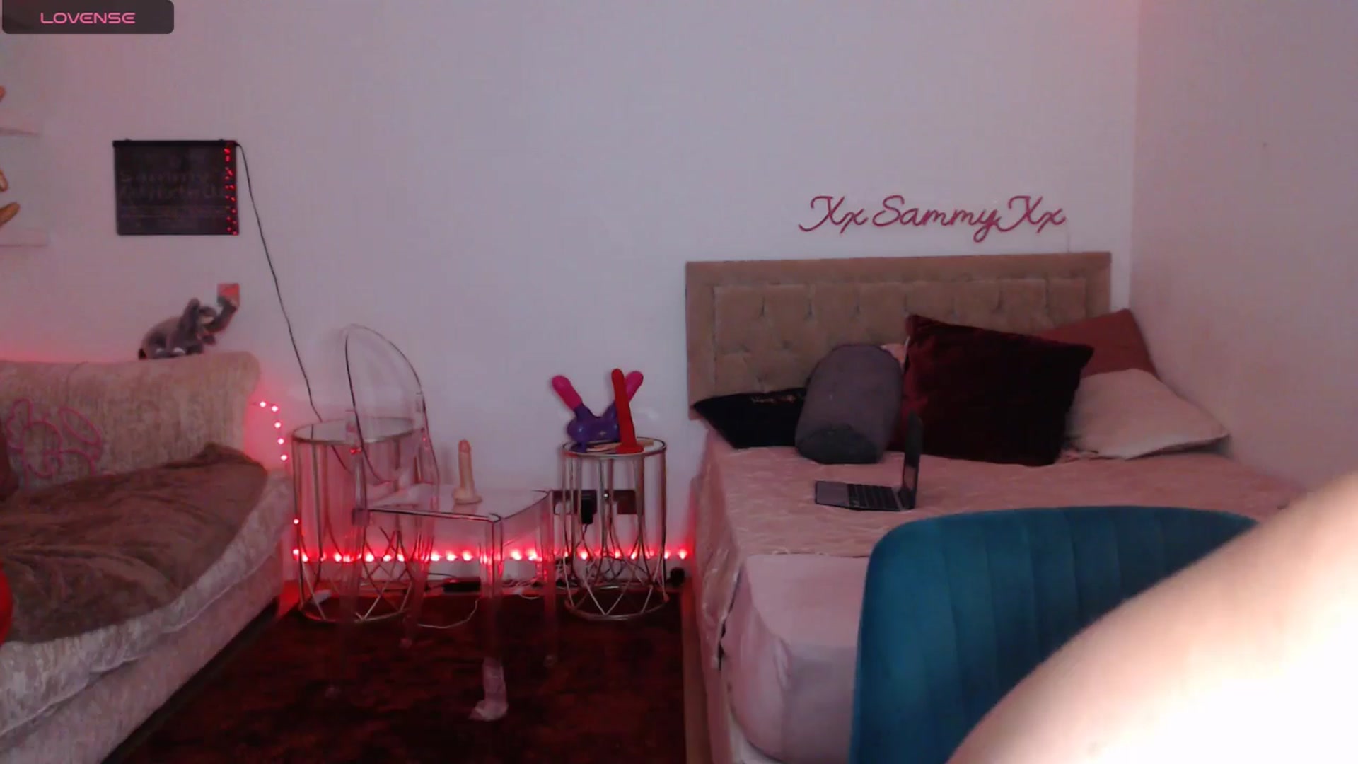 Gallery image thumbnail from innocentSamx's myfreecams stream on, 11/16/2024, 14:38 image 8 of 20