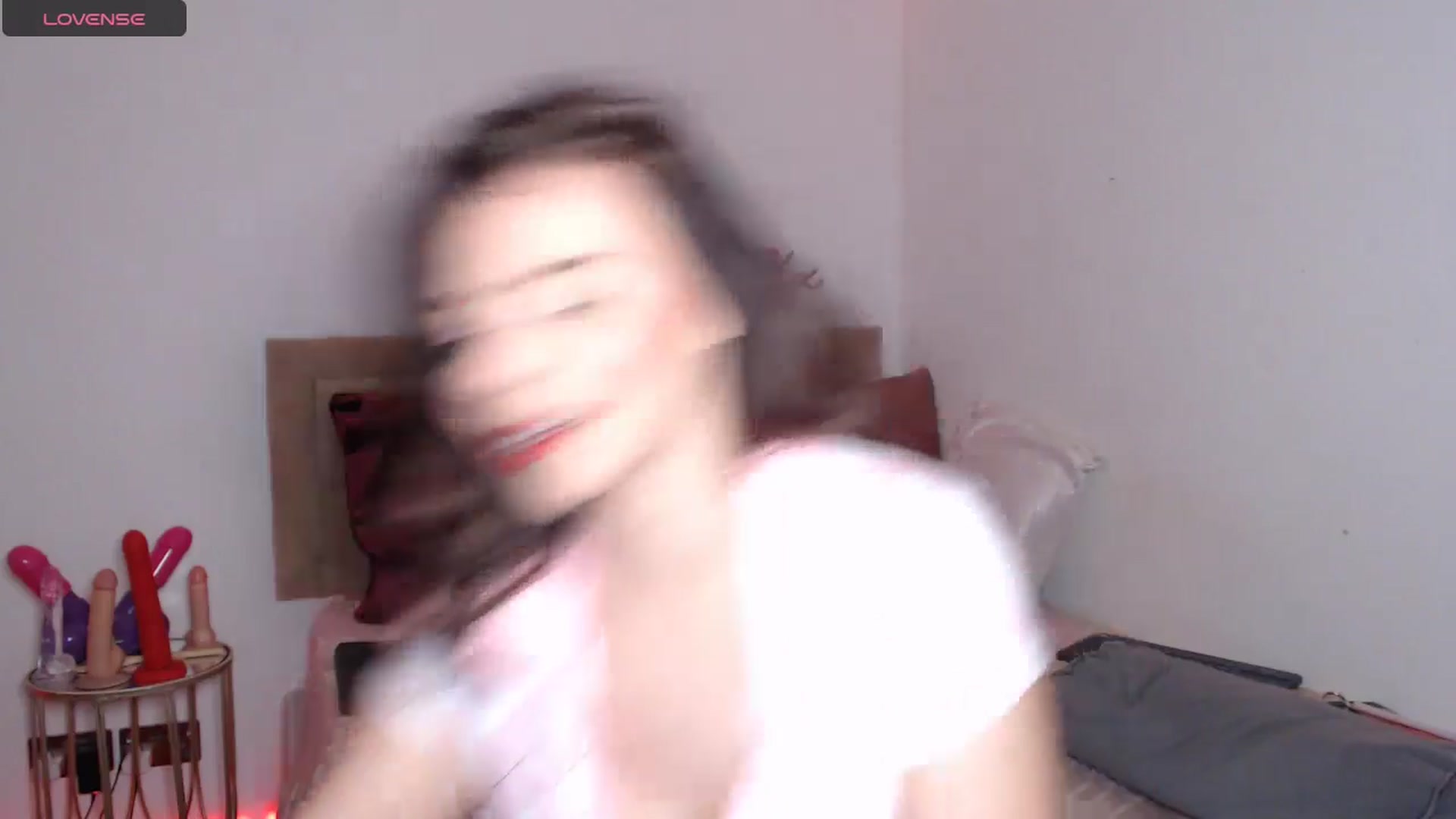 Gallery image thumbnail from innocentSamx's myfreecams stream on, 11/17/2024, 14:29 image 12 of 20