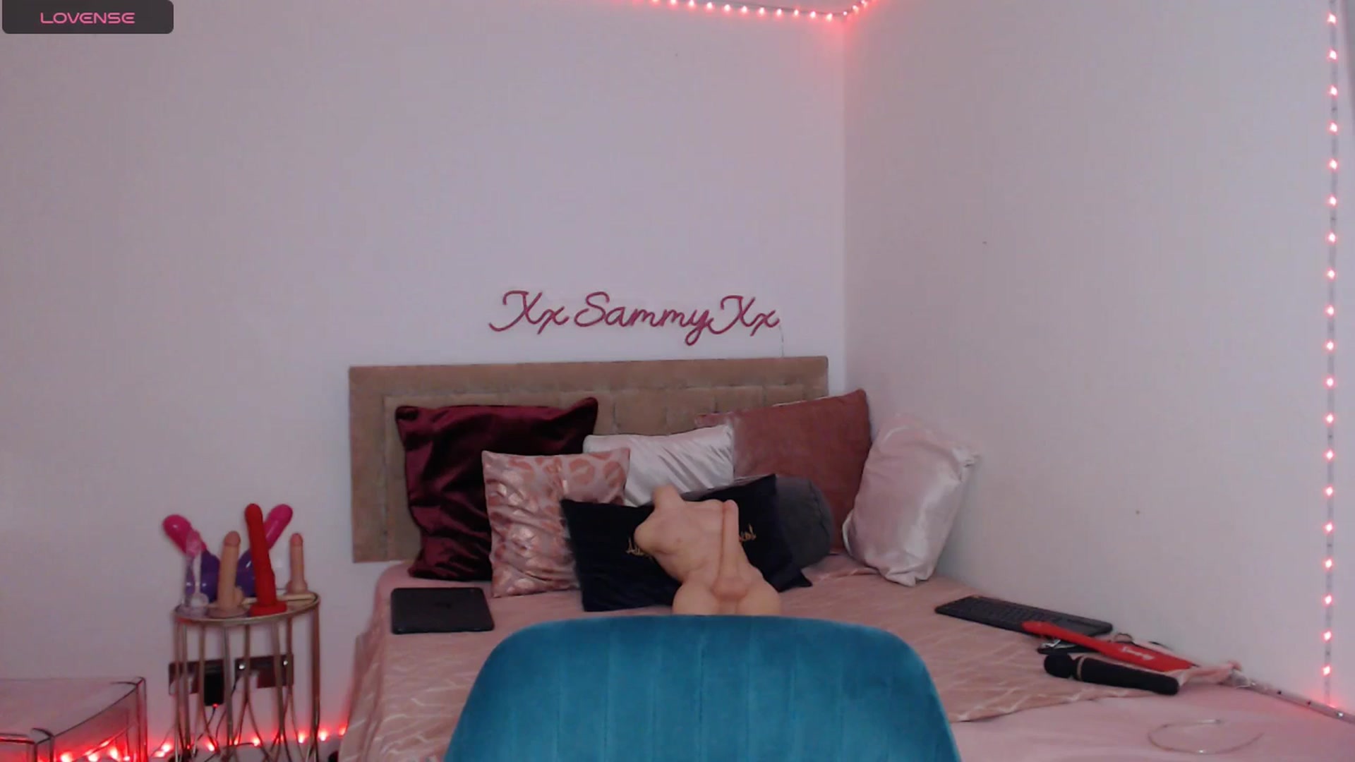 Gallery image thumbnail from innocentSamx's myfreecams stream on, 11/17/2024, 14:29 image 8 of 20