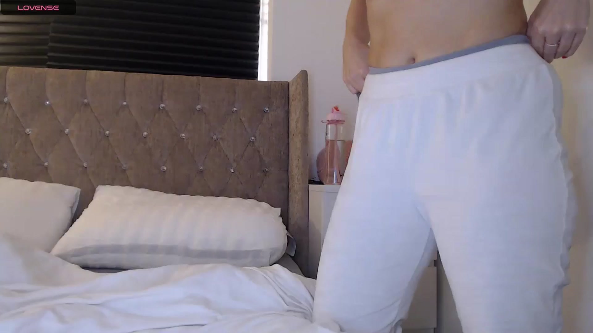 Gallery image thumbnail from innocentSamx's myfreecams stream on, 11/21/2024, 16:25 image 1 of 20
