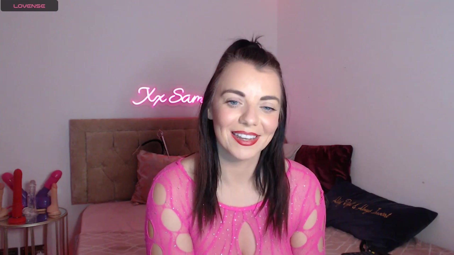 Gallery image thumbnail from innocentSamx's myfreecams stream on, 11/30/2024, 14:20 image 11 of 20