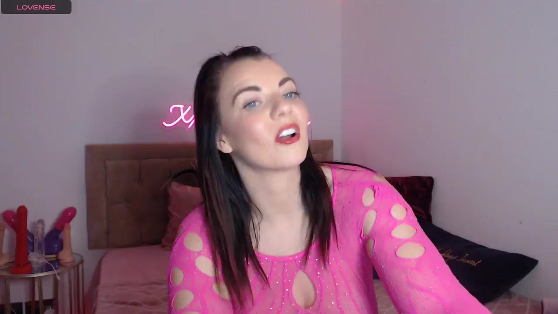 Gallery image thumbnail from innocentSamx's myfreecams stream on, 11/30/2024, 15:16 image 1 of 20