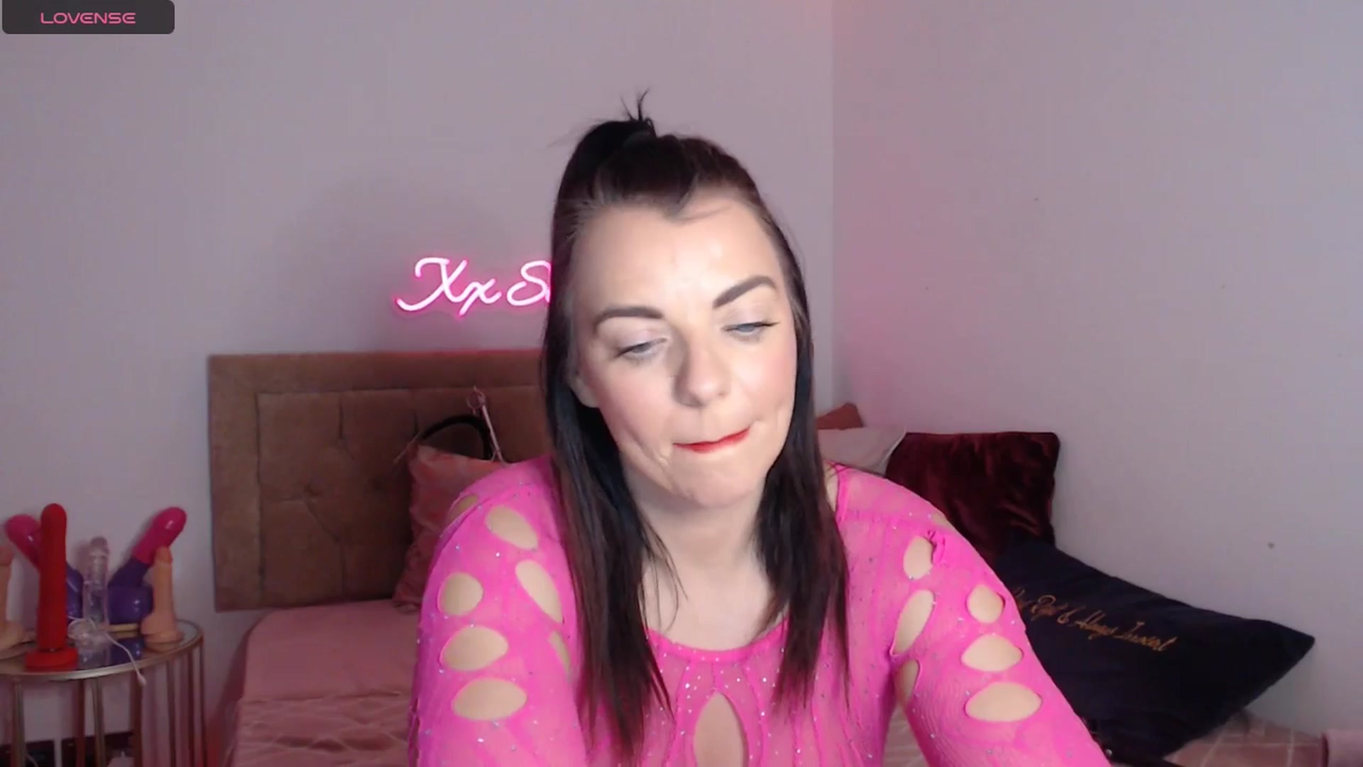 Gallery image thumbnail from innocentSamx's myfreecams stream on, 11/30/2024, 15:16 image 11 of 20