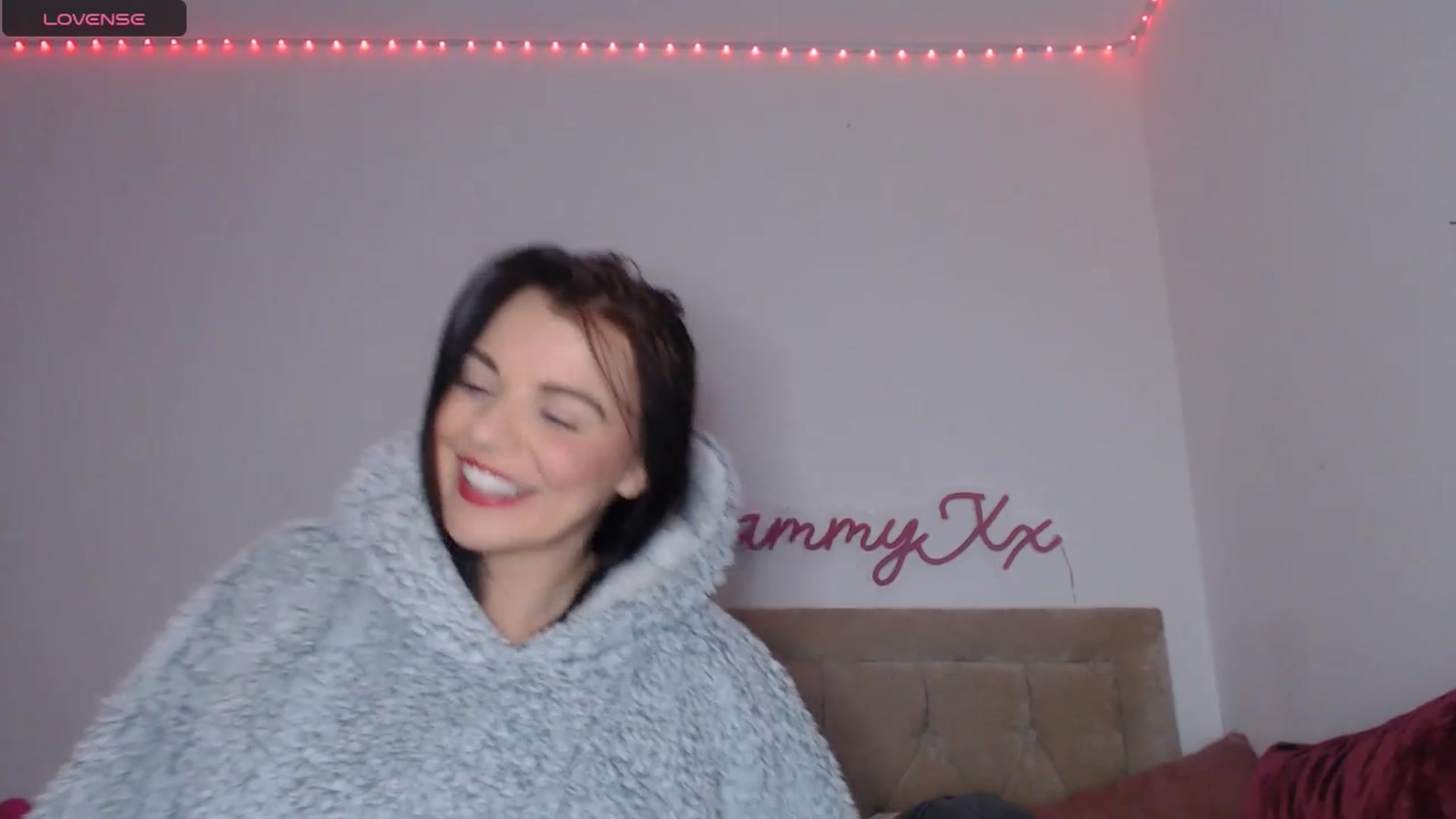 Gallery image thumbnail from innocentSamx's myfreecams stream on, 12/08/2024, 18:35 image 3 of 20
