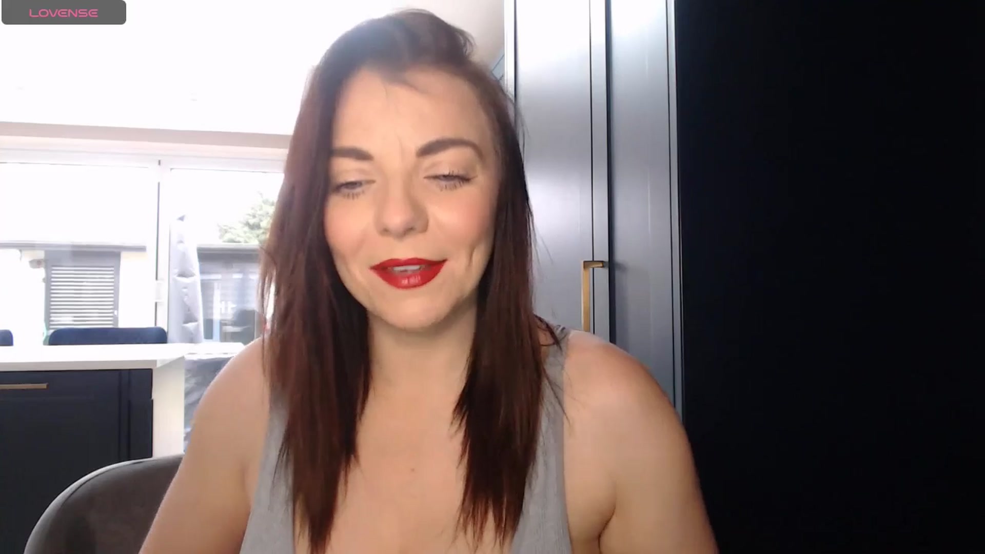 Gallery image thumbnail from innocentSamx's myfreecams stream on, 12/10/2024, 13:46 image 10 of 20