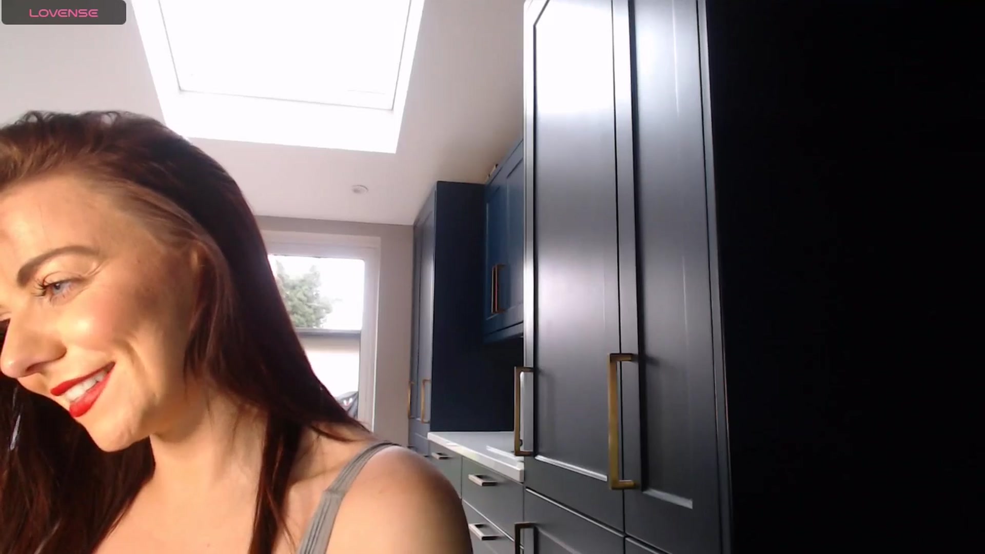 Gallery image thumbnail from innocentSamx's myfreecams stream on, 12/10/2024, 15:11 image 6 of 20