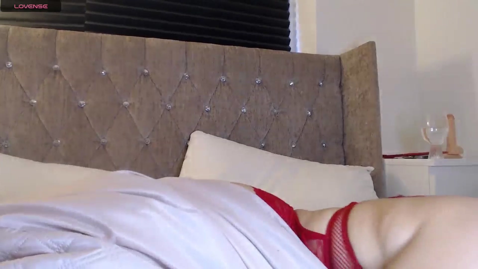 Gallery image thumbnail from innocentSamx's myfreecams stream on, 12/12/2024, 14:49 image 11 of 20