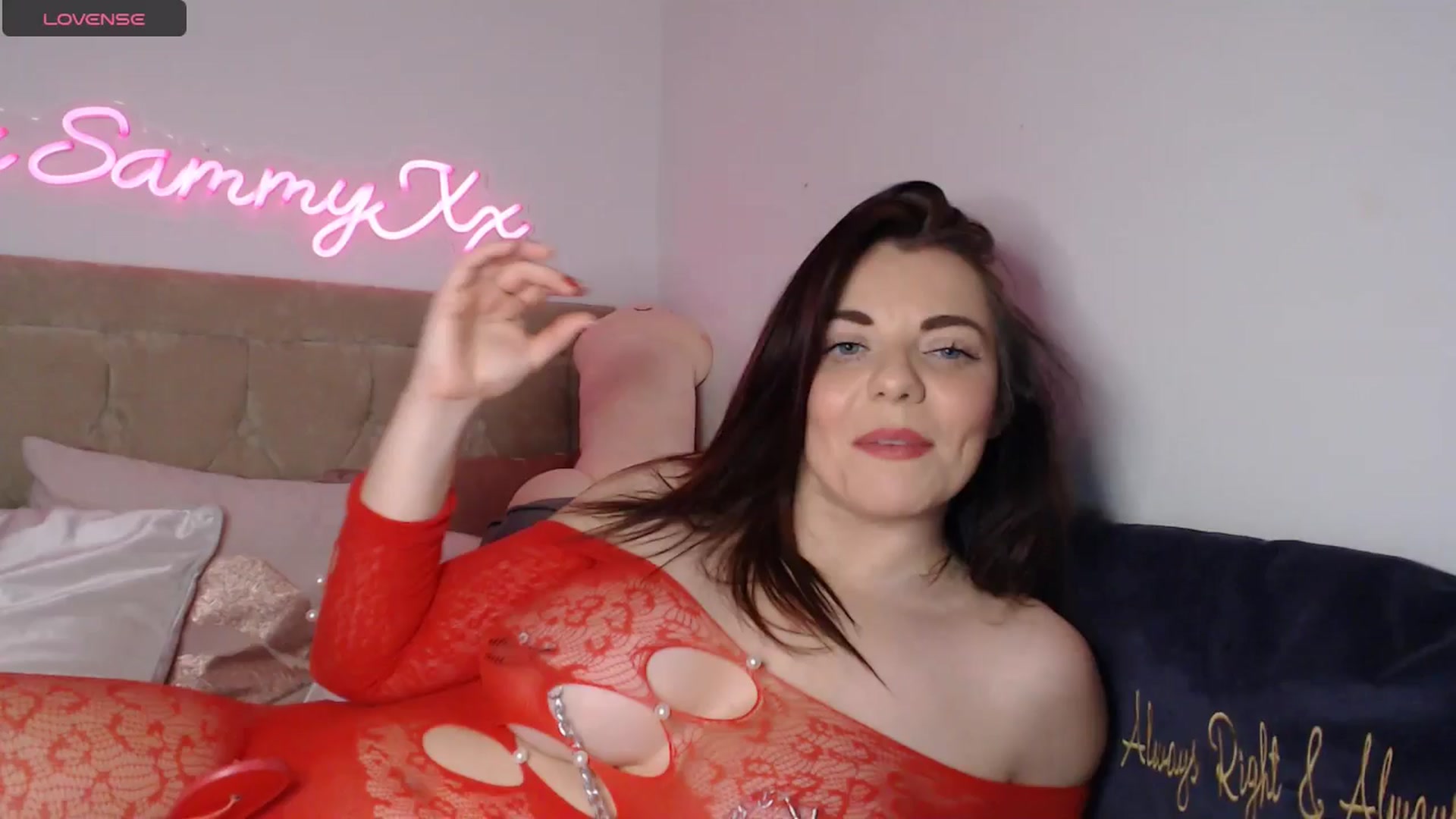 Gallery image thumbnail from innocentSamx's myfreecams stream on, 12/15/2024, 17:27 image 20 of 20
