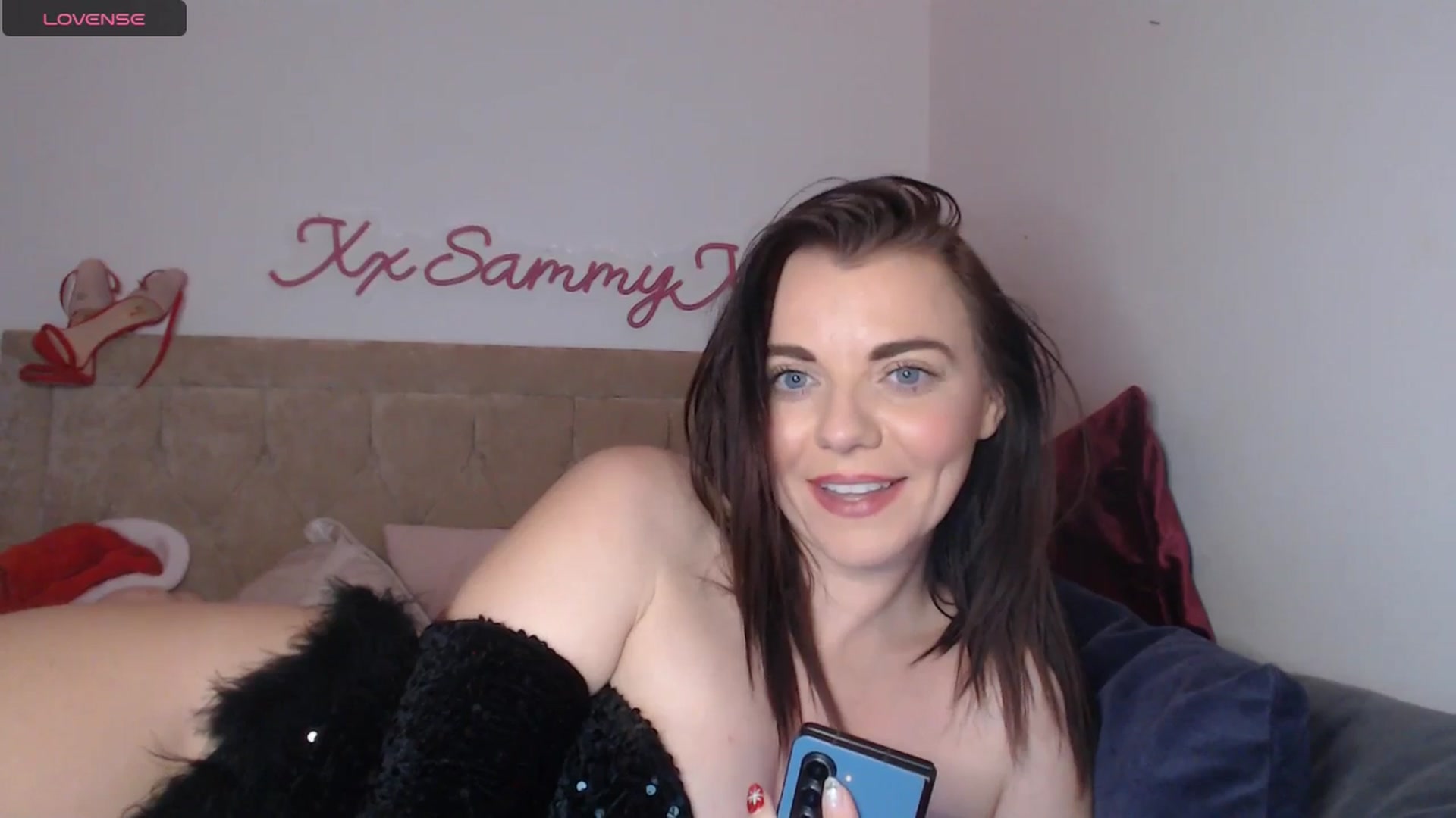 Gallery image thumbnail from innocentSamx's myfreecams stream on, 12/19/2024, 16:22 image 16 of 20