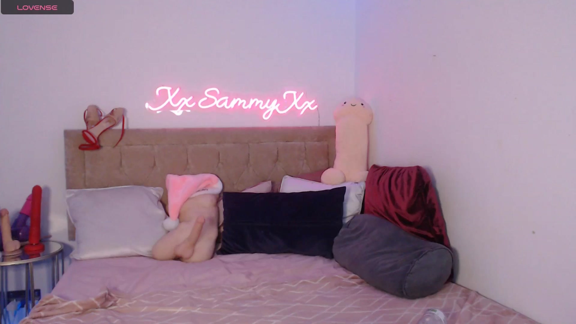 Gallery image thumbnail from innocentSamx's myfreecams stream on, 12/22/2024, 14:52 image 8 of 20