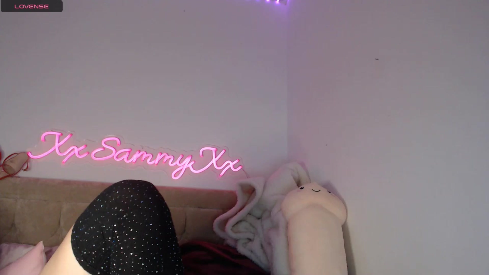 Gallery image thumbnail from innocentSamx's myfreecams stream on, 12/28/2024, 16:26 image 17 of 20