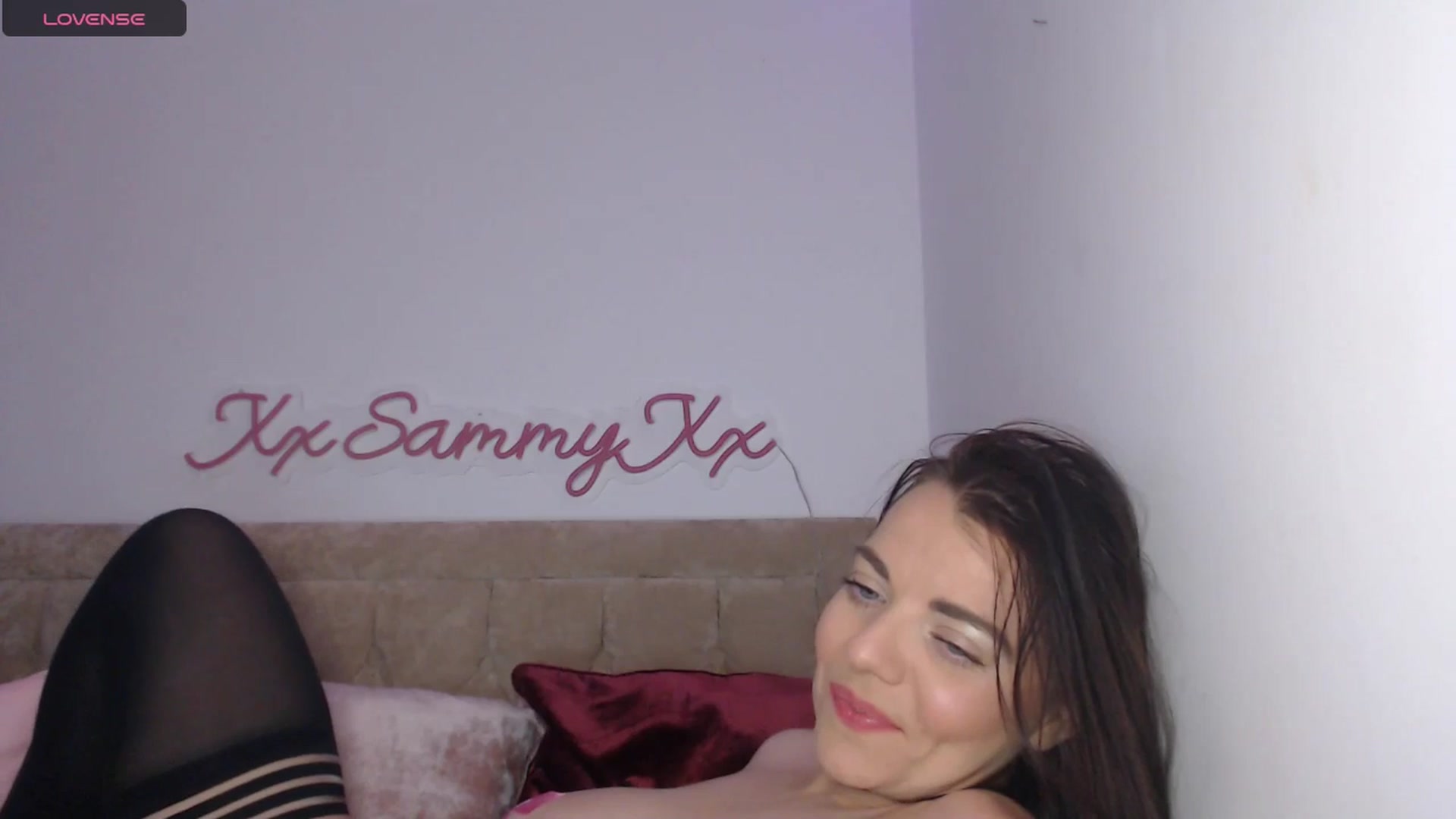 Gallery image thumbnail from innocentSamx's myfreecams stream on, 12/29/2024, 13:07 image 17 of 20