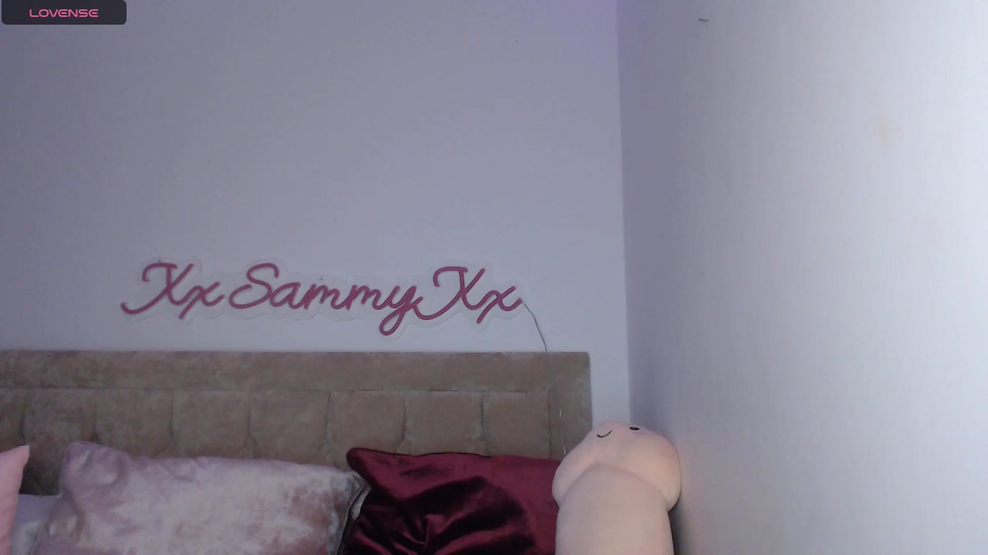 Gallery image thumbnail from innocentSamx's myfreecams stream on, 12/29/2024, 13:07 image 12 of 20