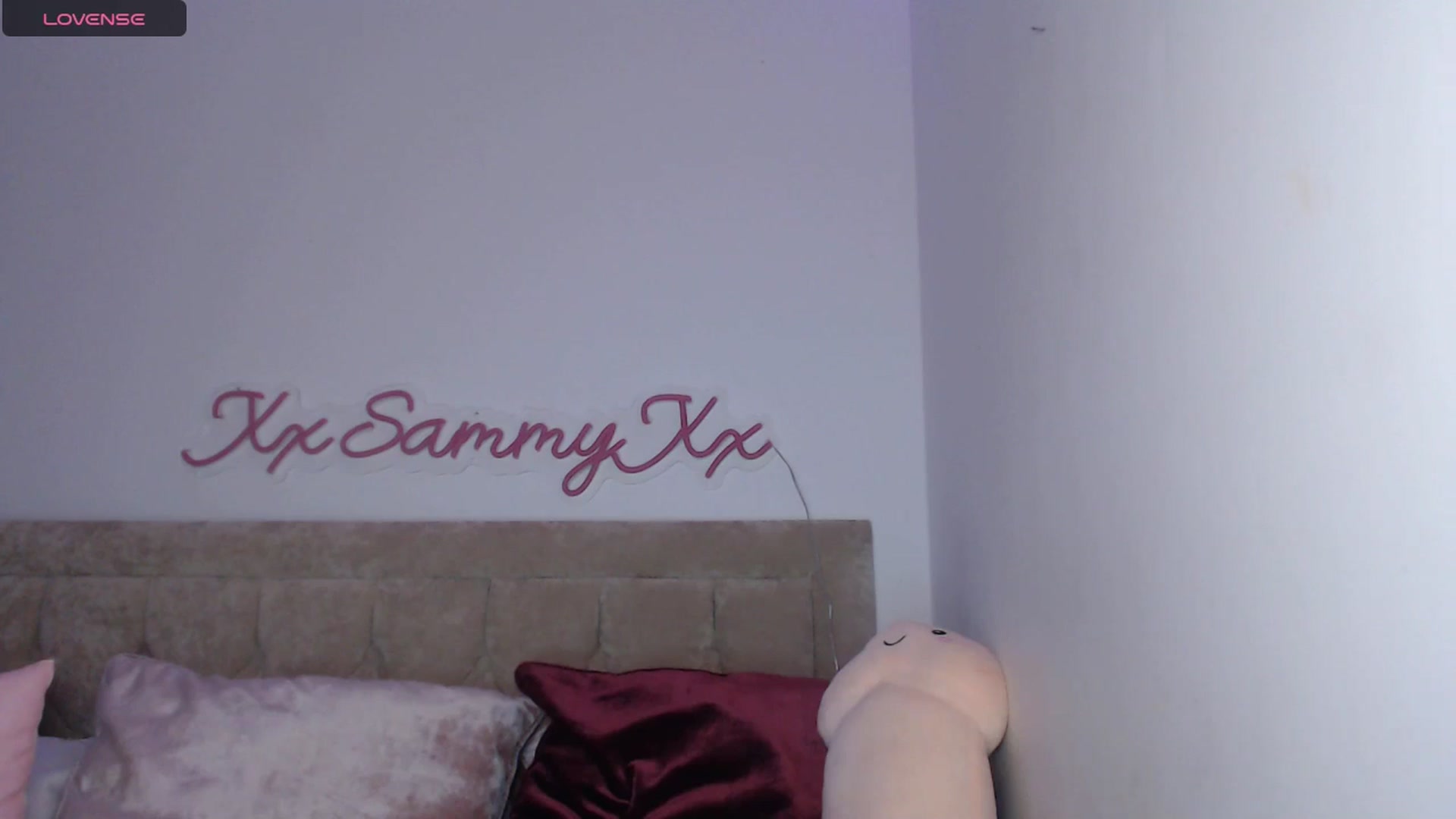Gallery image thumbnail from innocentSamx's myfreecams stream on, 12/29/2024, 13:07 image 14 of 20