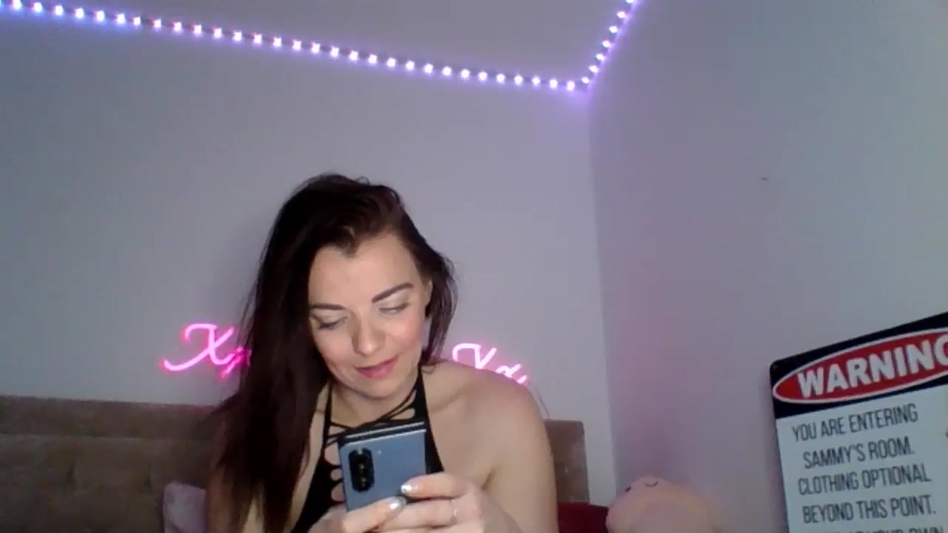 Gallery image thumbnail from innocentSamx's myfreecams stream on, 12/29/2024, 13:59 image 16 of 20