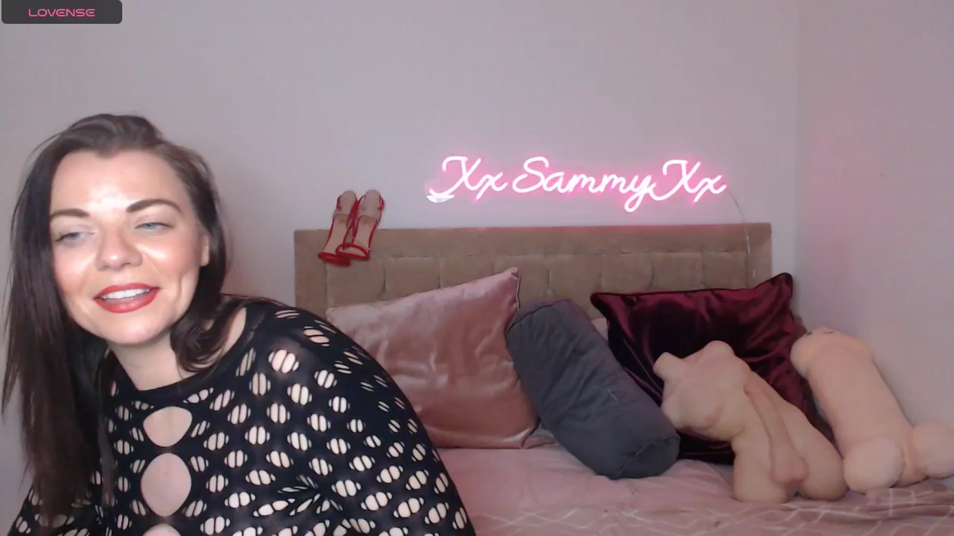 Gallery image thumbnail from innocentSamx's myfreecams stream on, 01/01/2025, 02:45 image 7 of 20