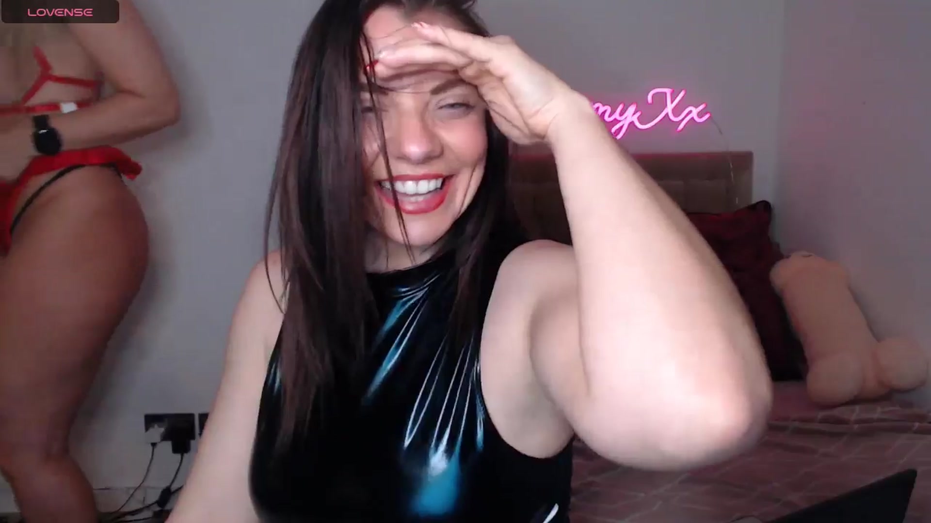 Gallery image thumbnail from innocentSamx's myfreecams stream on, 01/01/2025, 03:37 image 2 of 20