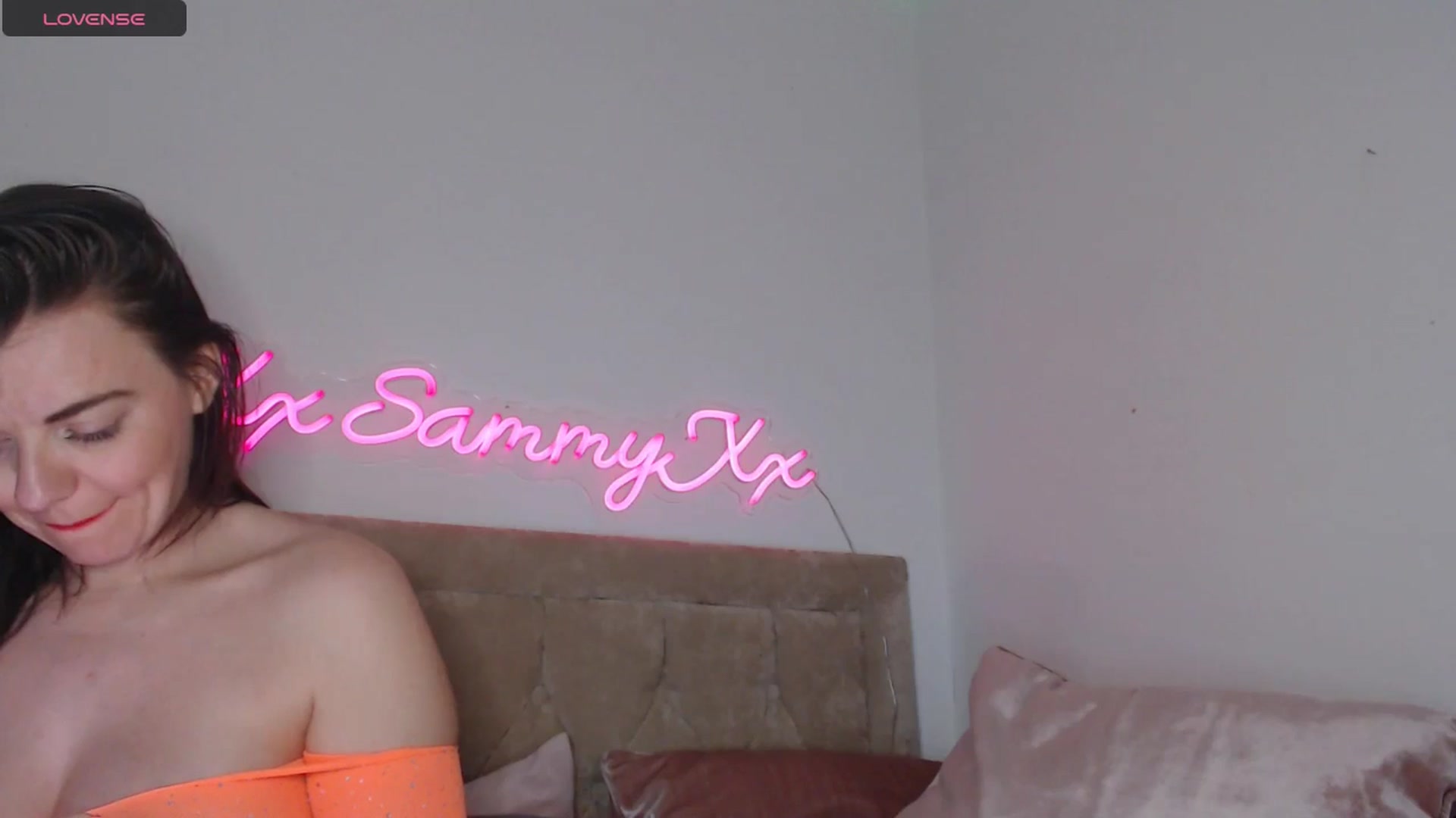 Gallery image thumbnail from innocentSamx's myfreecams stream on, 01/01/2025, 12:18 image 18 of 20