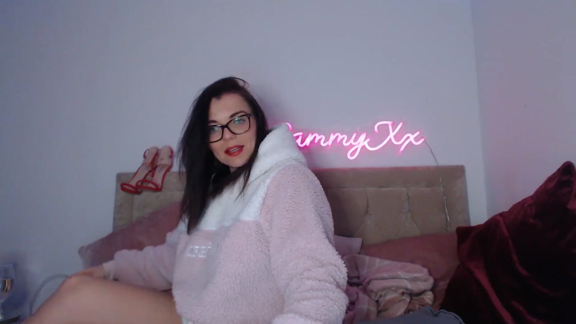 Gallery image thumbnail from innocentSamx's myfreecams stream on, 01/03/2025, 21:42 image 9 of 20
