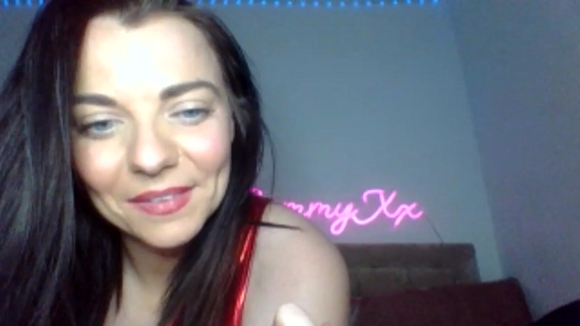 Gallery image thumbnail from innocentSamx's myfreecams stream on, 01/05/2025, 17:16 image 16 of 20
