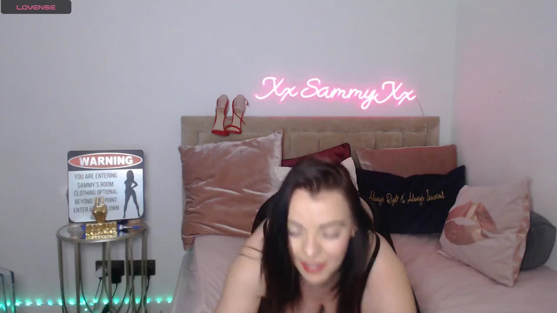 Gallery image thumbnail from innocentSamx's myfreecams stream on, 01/07/2025, 20:37 image 10 of 20