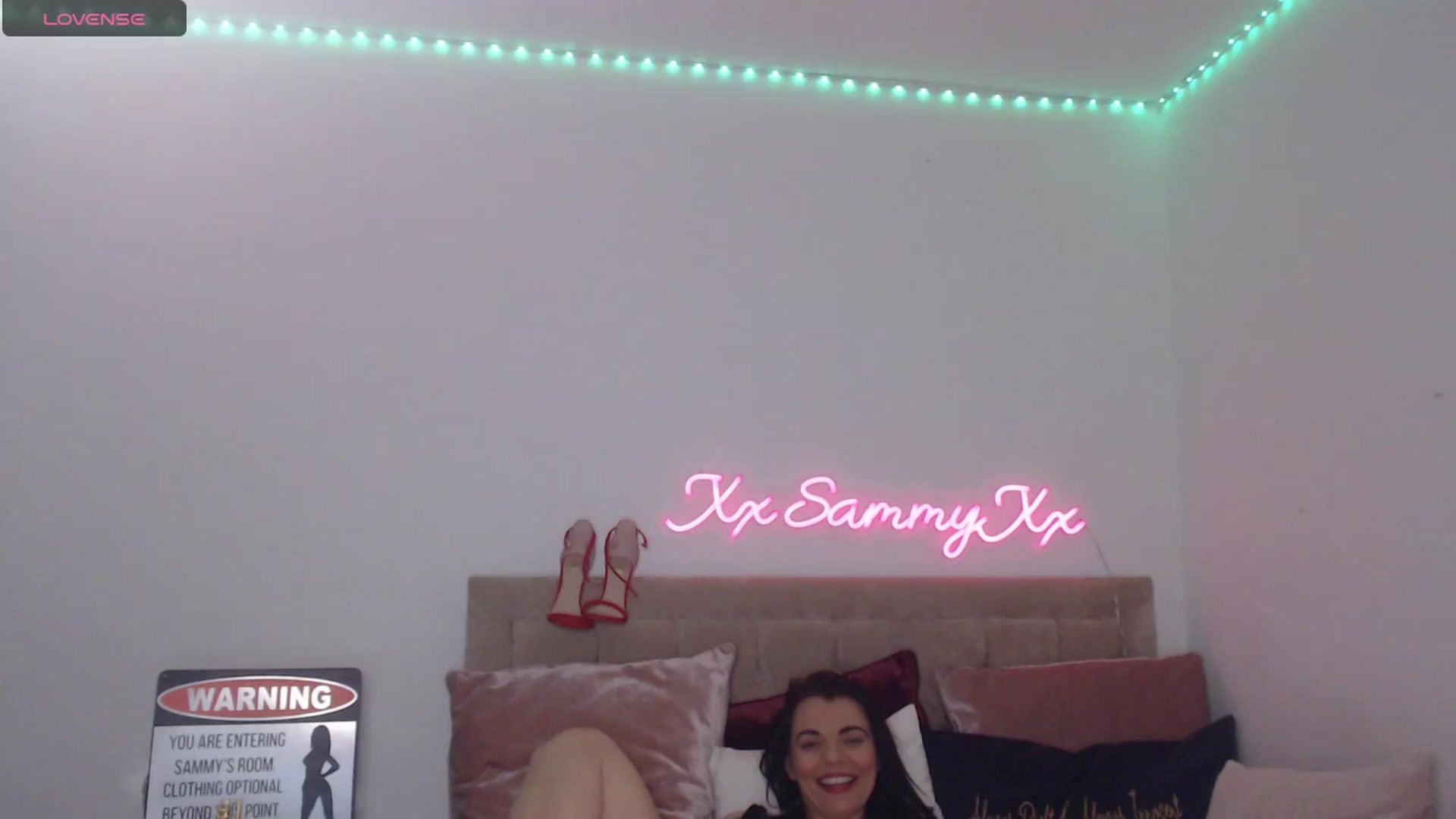 Gallery image thumbnail from innocentSamx's myfreecams stream on, 01/07/2025, 21:05 image 11 of 20