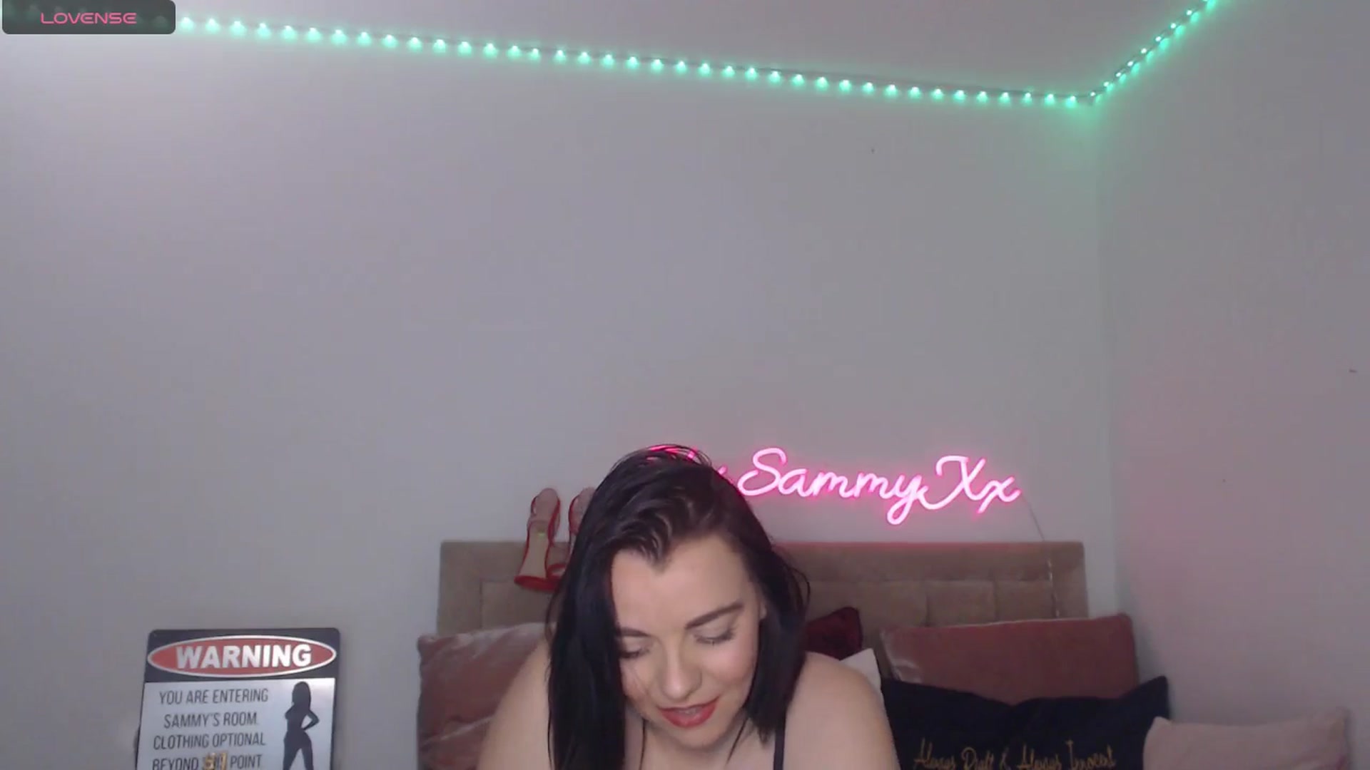 Gallery image thumbnail from innocentSamx's myfreecams stream on, 01/07/2025, 21:05 image 17 of 20