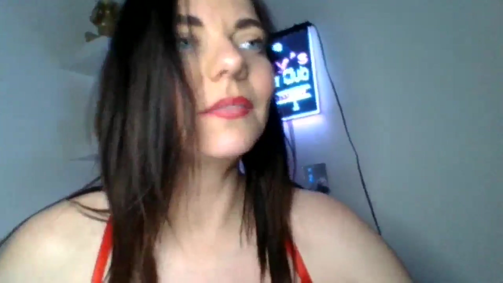 Gallery image thumbnail from innocentSamx's myfreecams stream on, 01/08/2025, 02:03 image 19 of 20